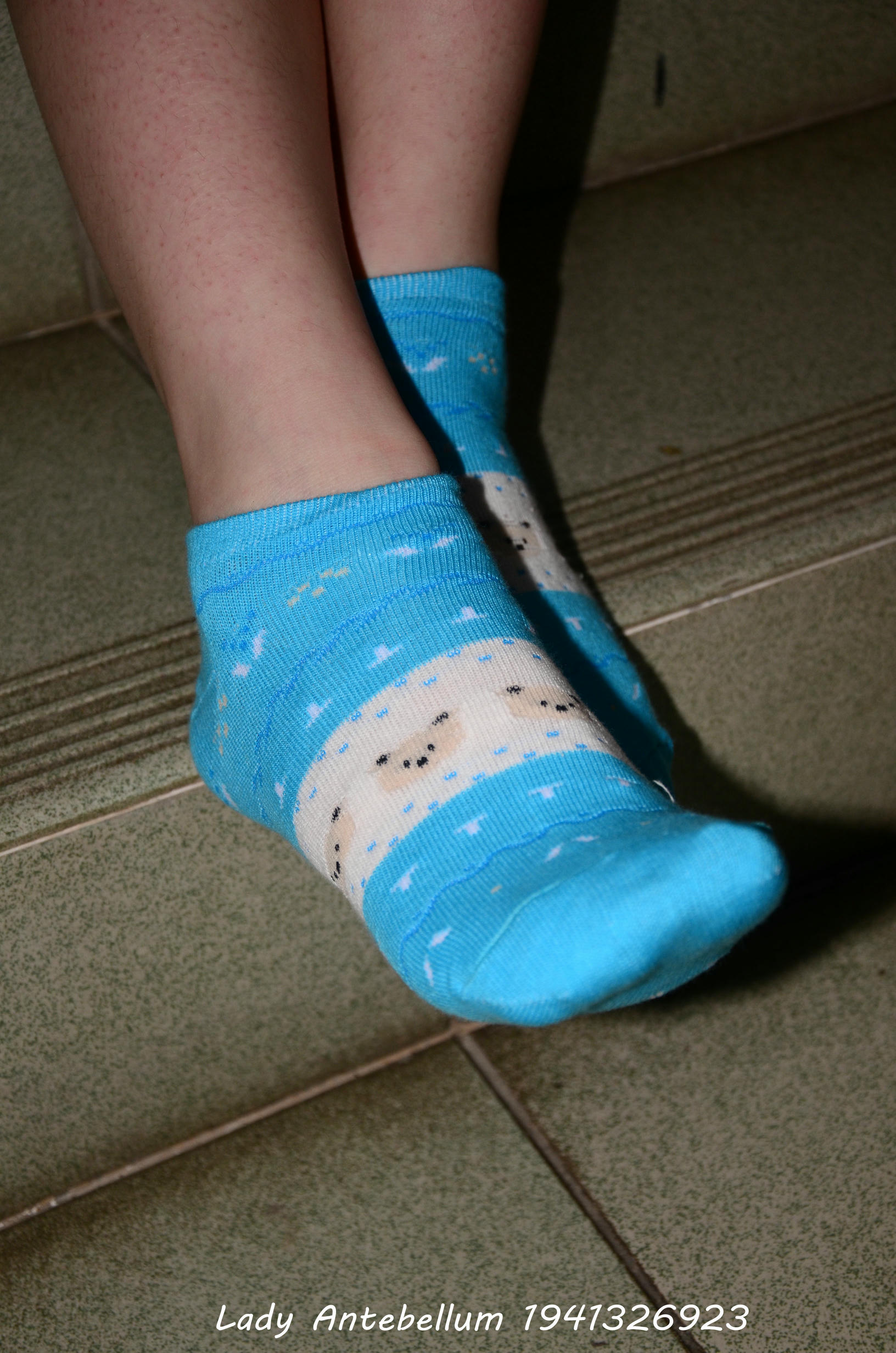 [战前女神] 恋足美腿棉袜女神级摄影套图 031 [70P-136MB]_第3集