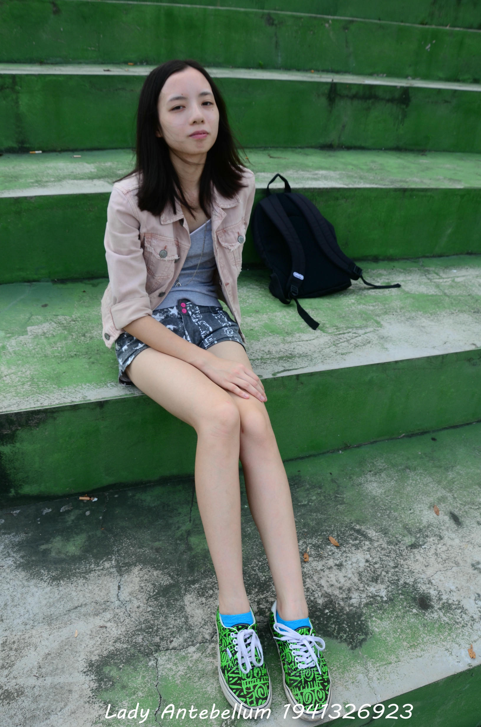 [战前女神] 恋足美腿棉袜女神级摄影套图 033 [125P-242MB]_第1集