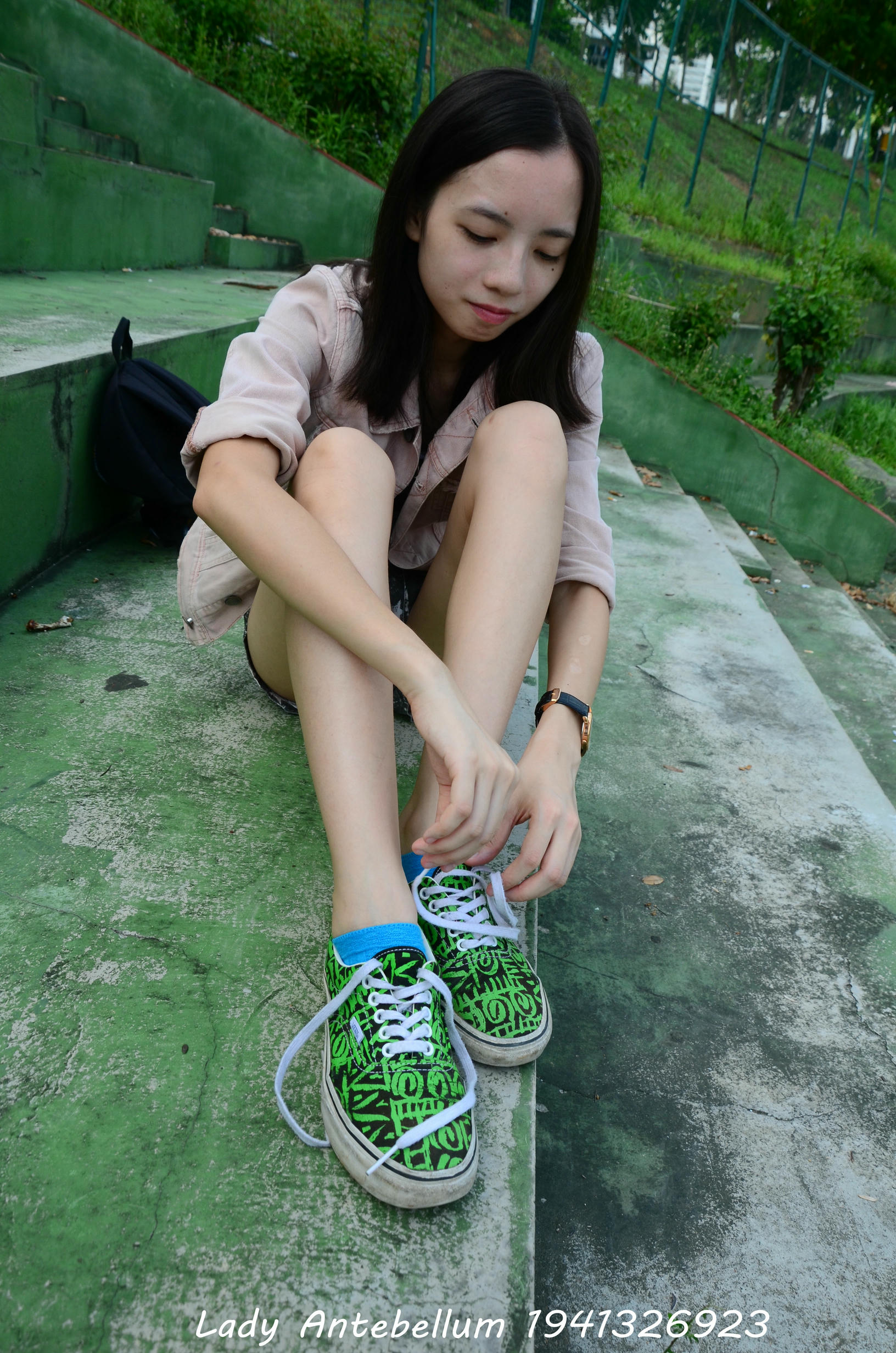 [战前女神] 恋足美腿棉袜女神级摄影套图 033 [125P-242MB]_第2集