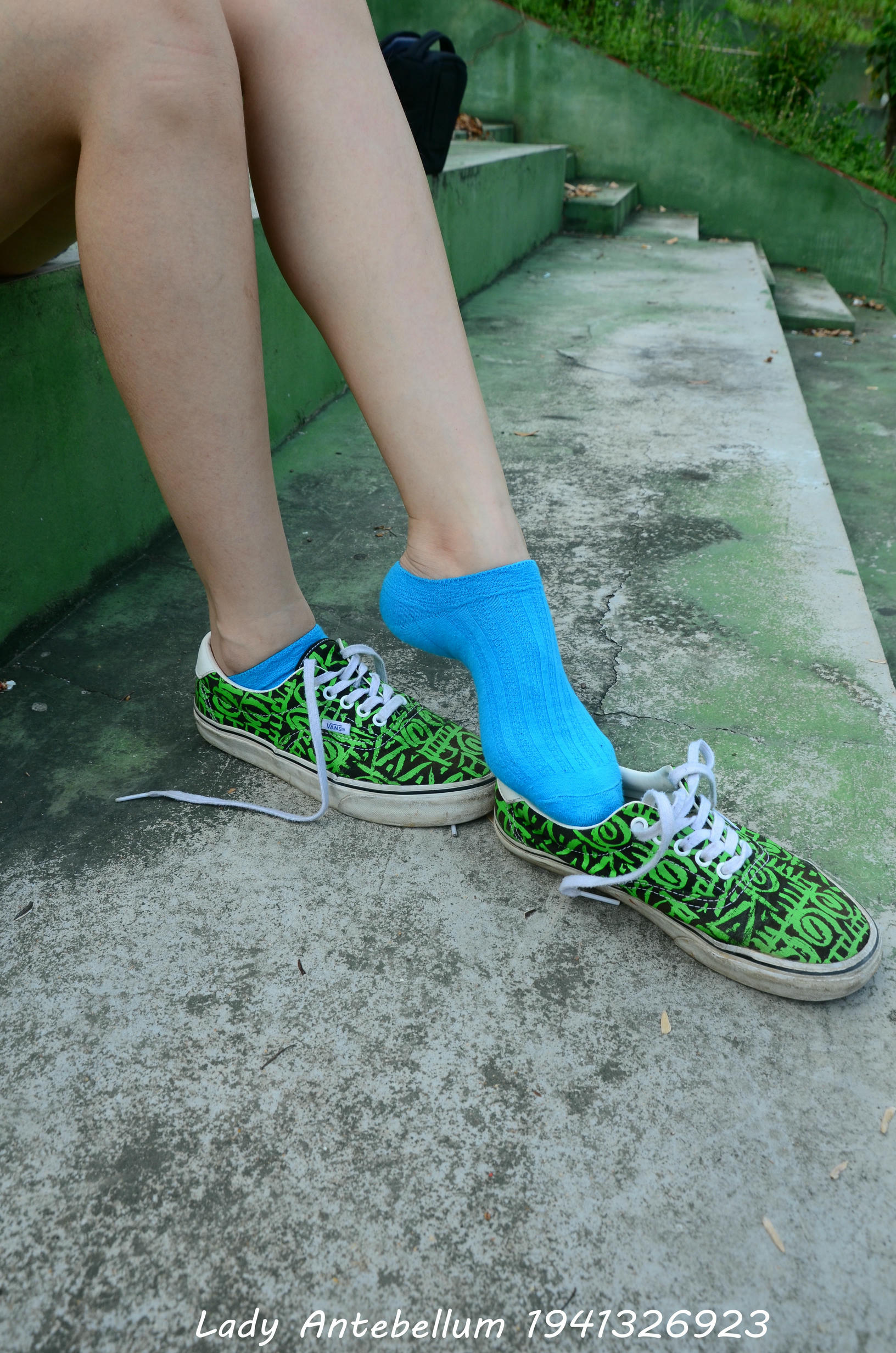 [战前女神] 恋足美腿棉袜女神级摄影套图 033 [125P-242MB]_第3集