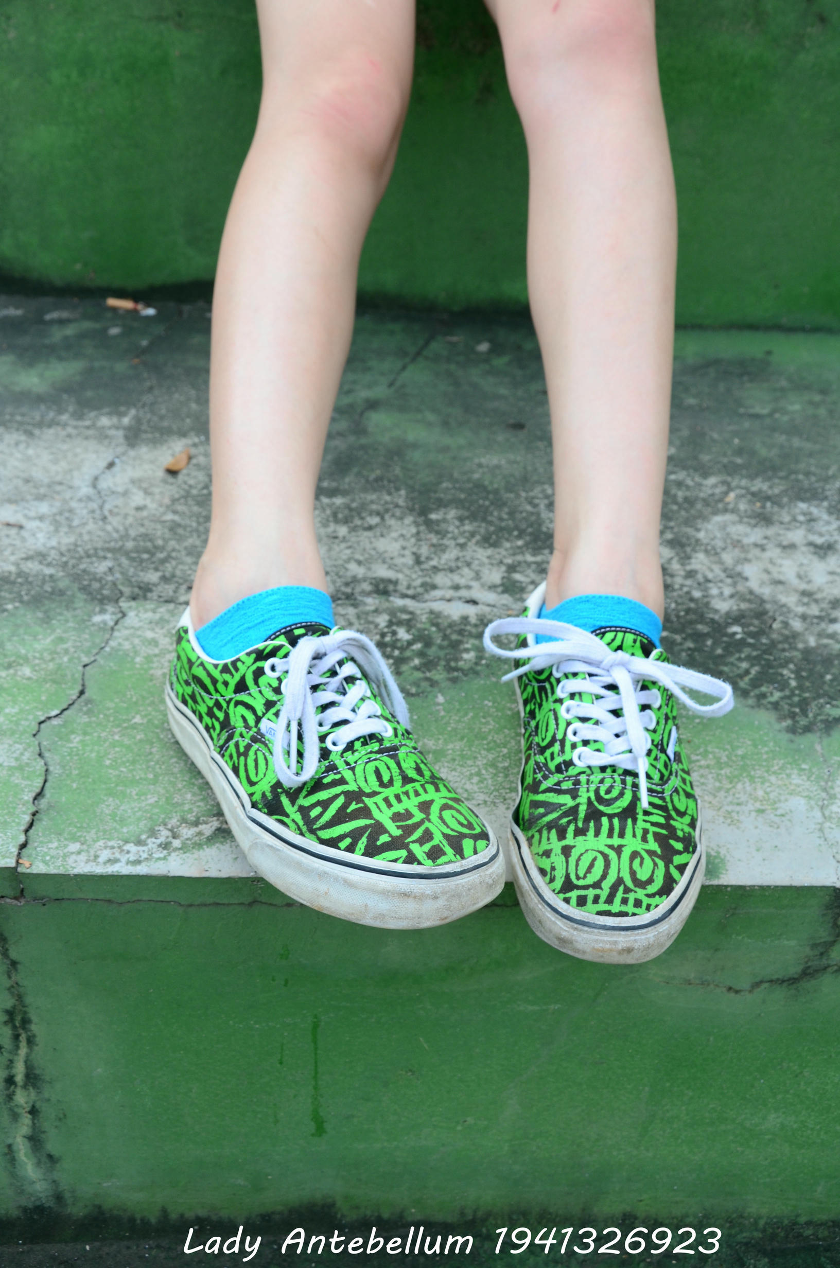 [战前女神] 恋足美腿棉袜女神级摄影套图 033 [125P-242MB]_第1集