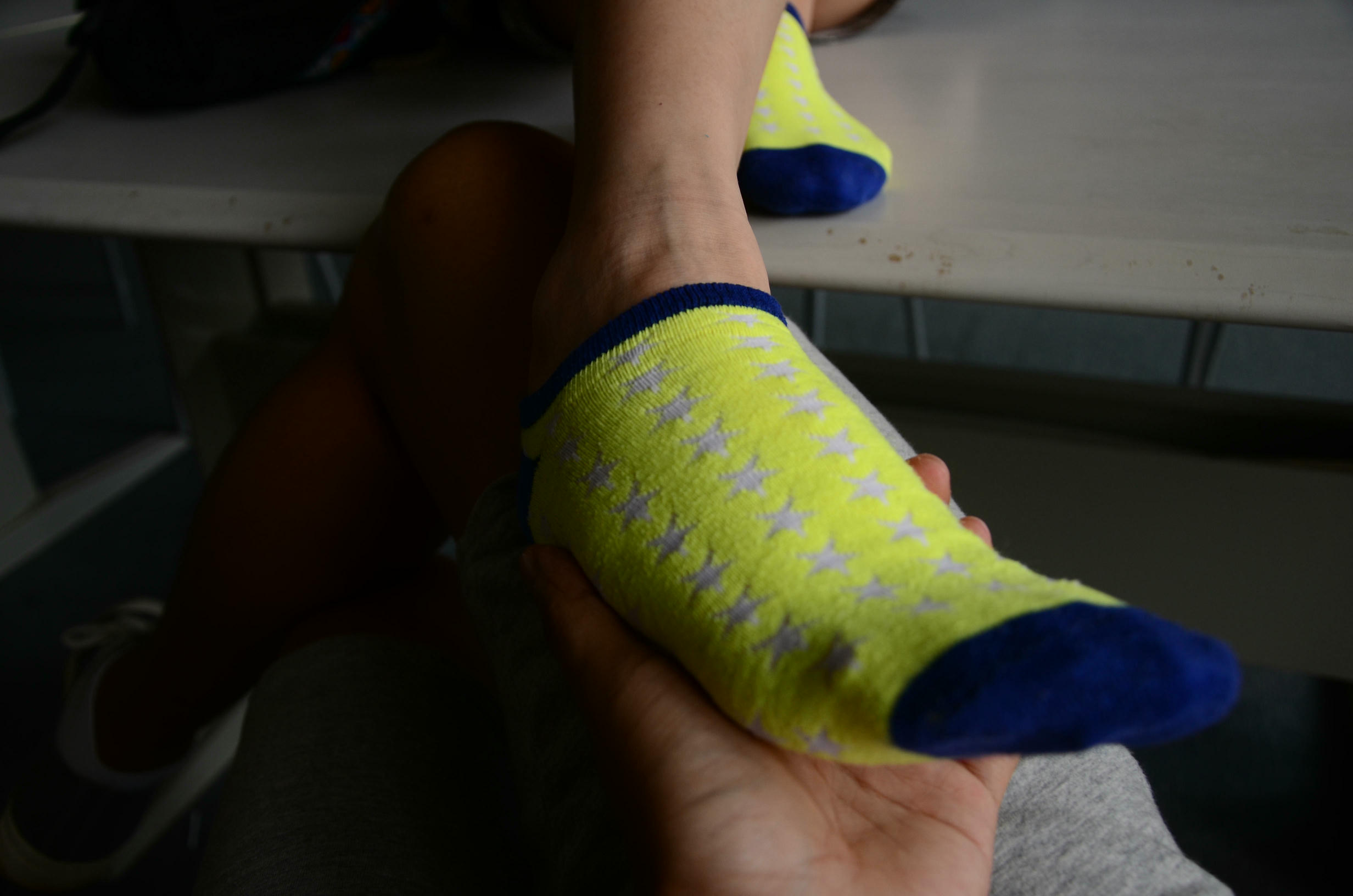 [战前女神] 恋足美腿棉袜女神级摄影套图 034 [57P-59MB]_第3集