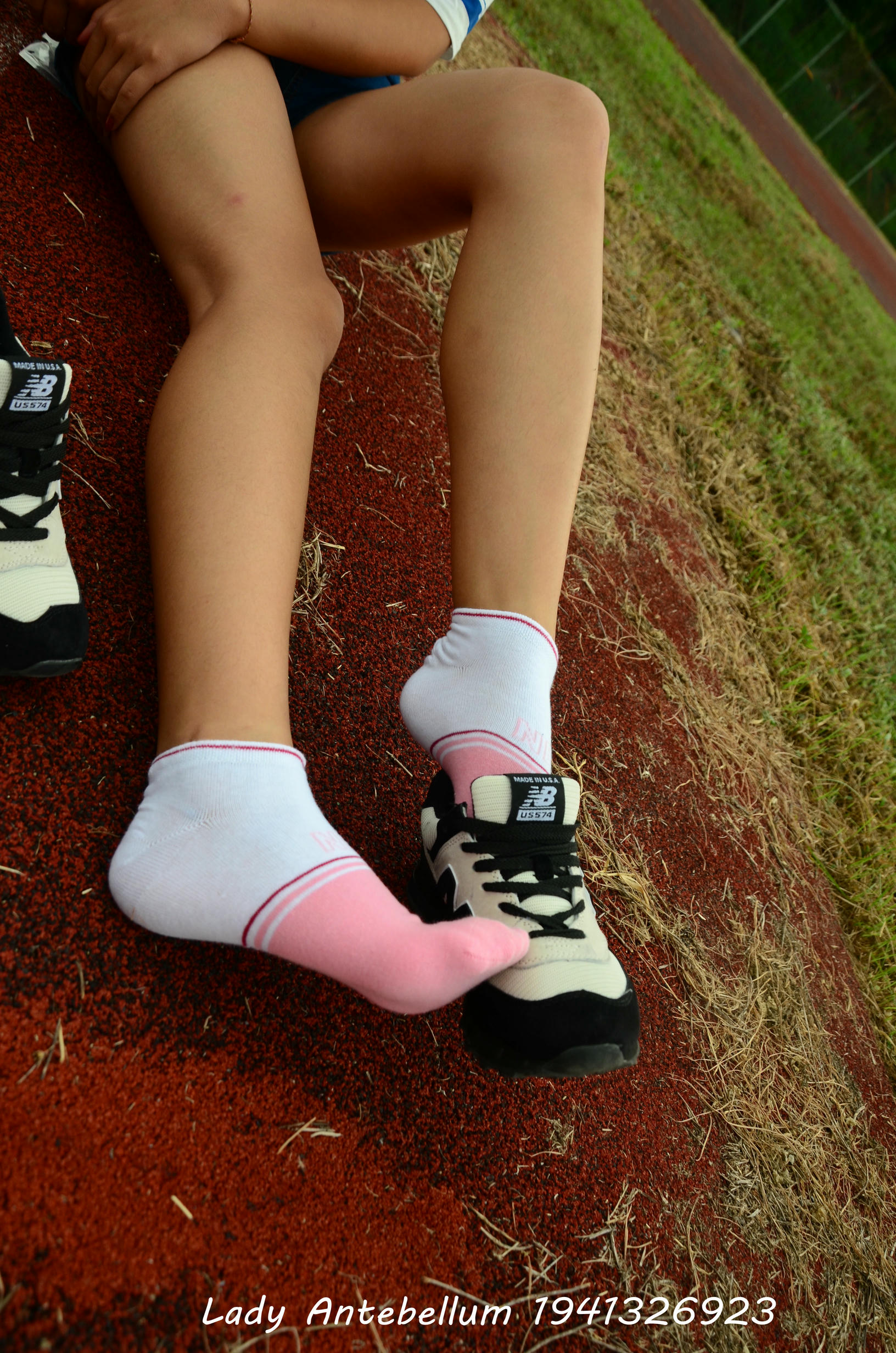 [战前女神] 恋足美腿棉袜女神级摄影套图 035 [91P-195MB]_第2集