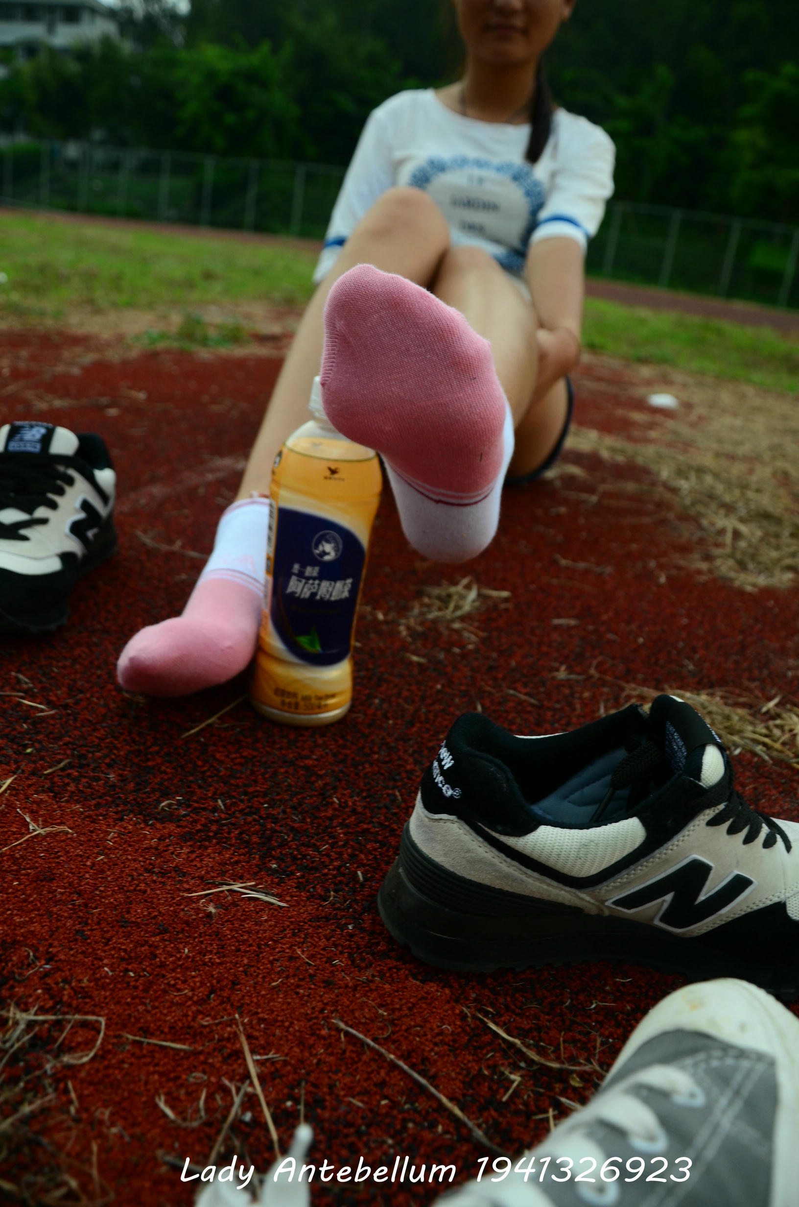 [战前女神] 恋足美腿棉袜女神级摄影套图 035 [91P-195MB]_第4集