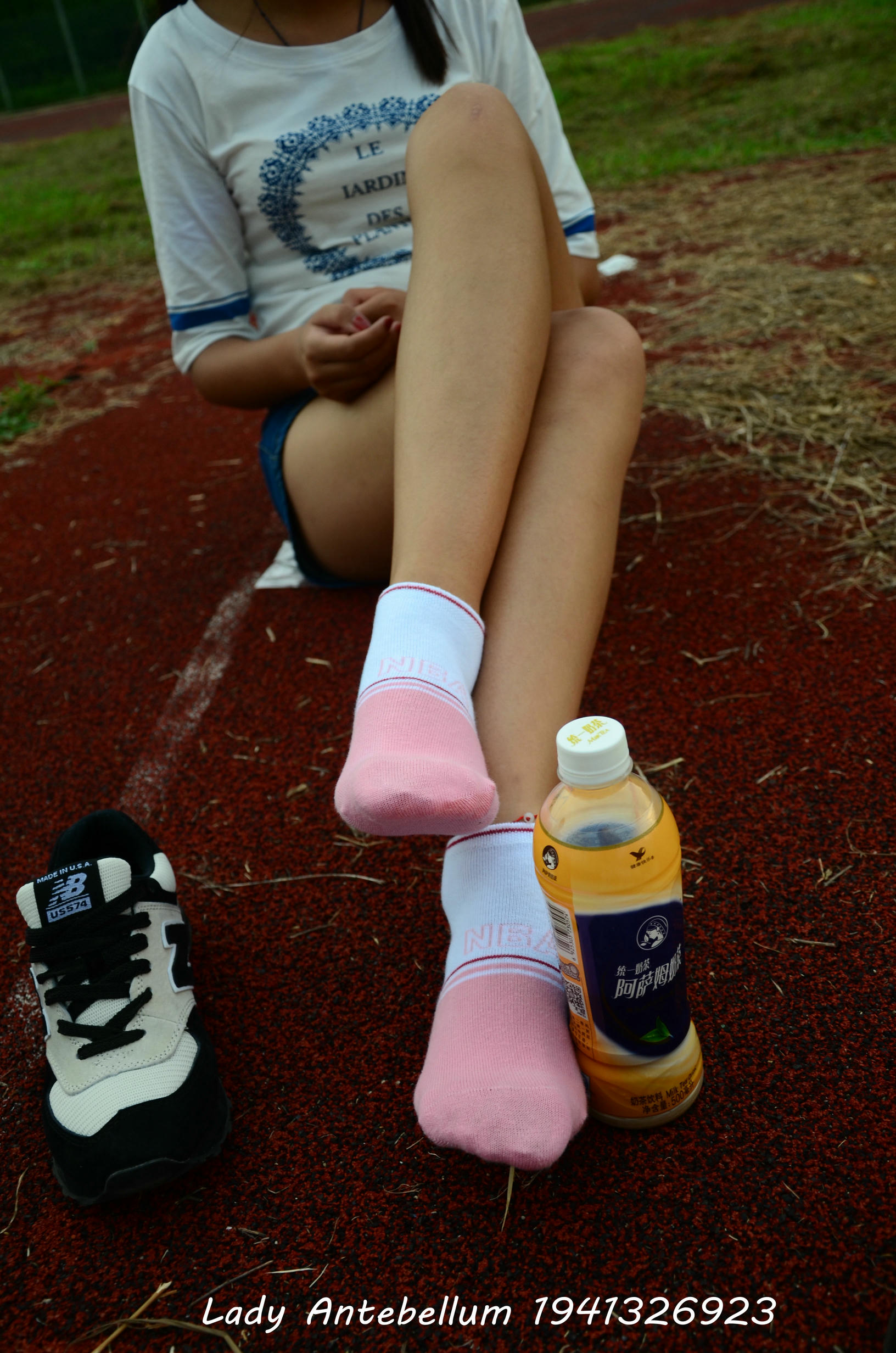 [战前女神] 恋足美腿棉袜女神级摄影套图 035 [91P-195MB]_第4集