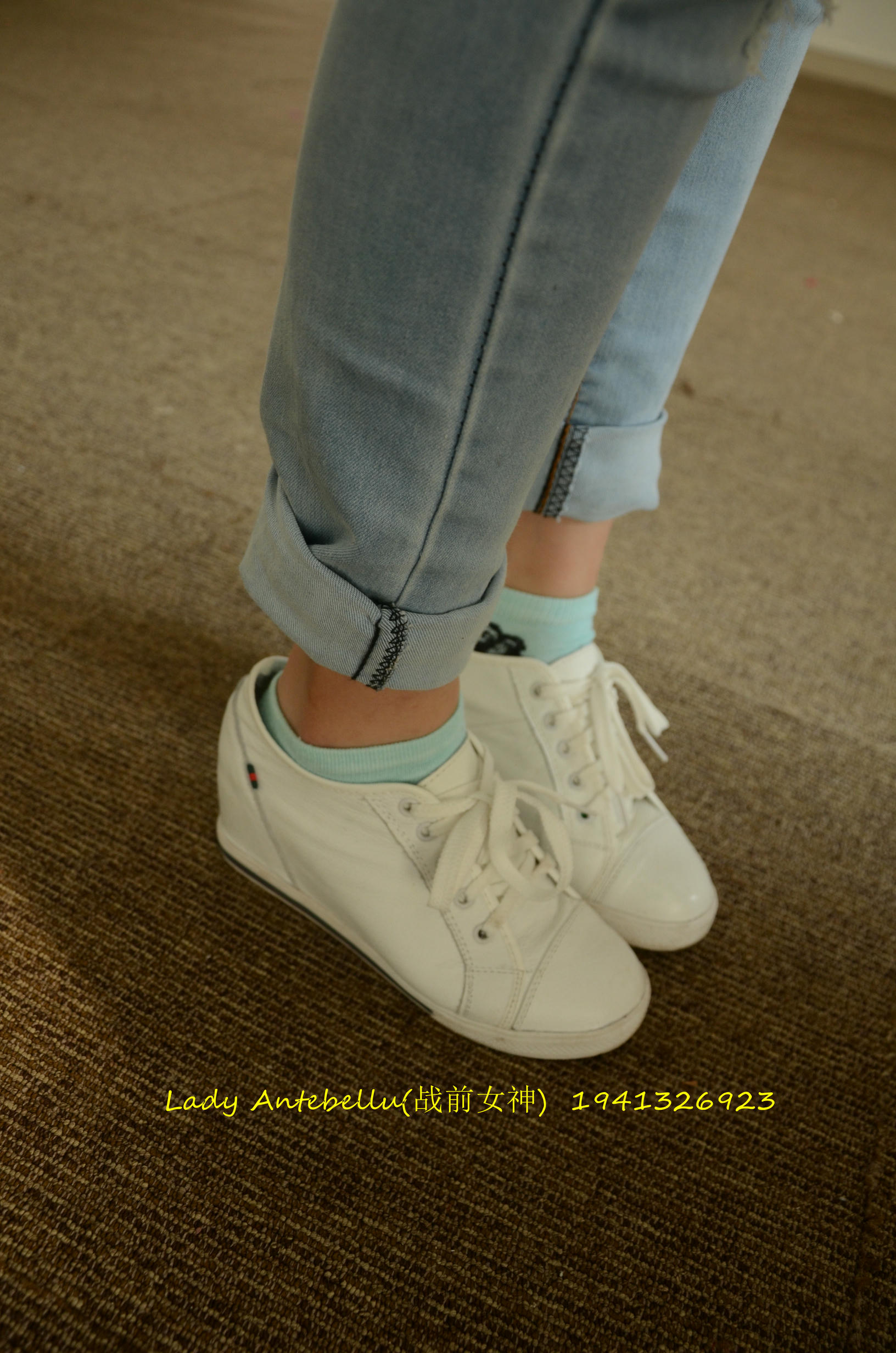 [战前女神] 恋足美腿棉袜女神级摄影套图 037 [182P-480MB]_第1集