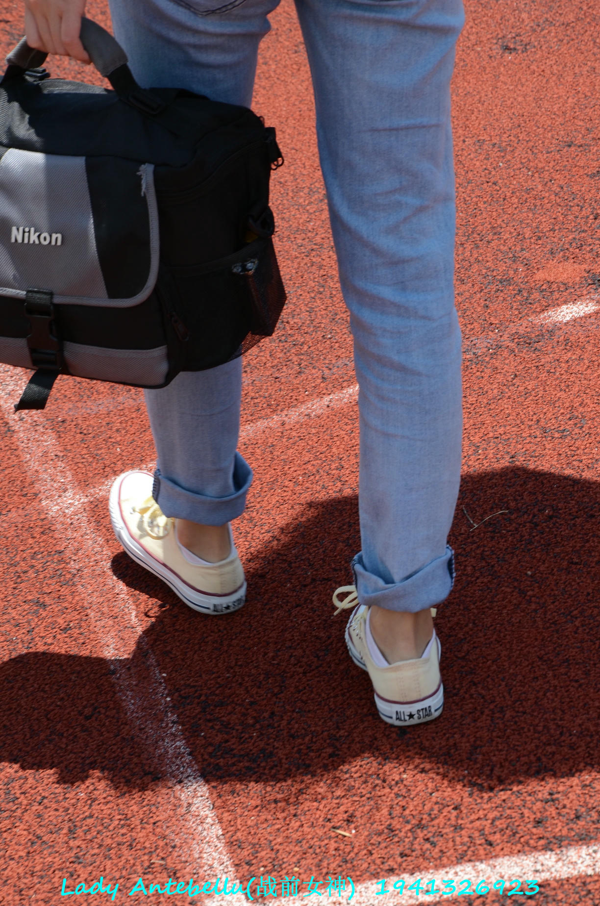 [战前女神] 恋足美腿棉袜女神级摄影套图 038 [231P-336MB]_第1集