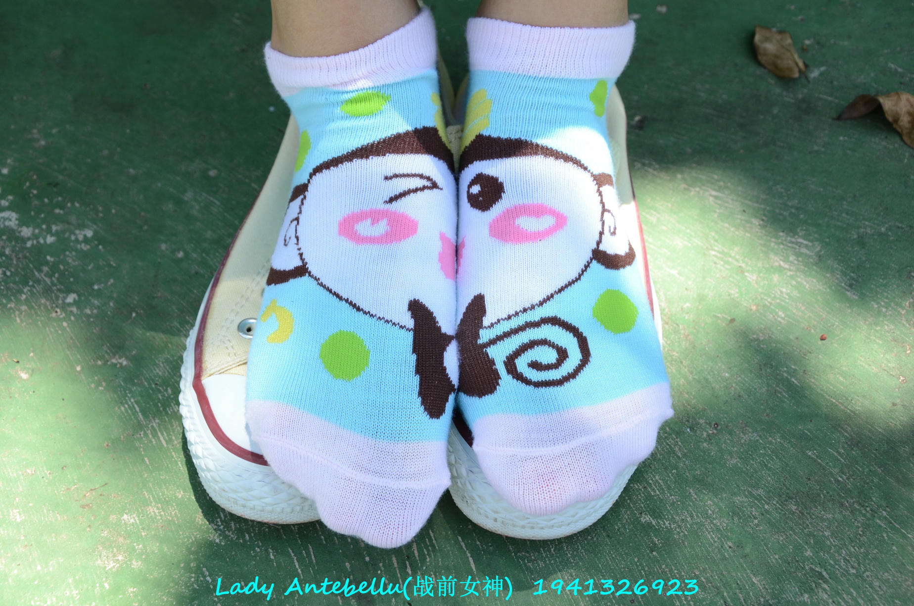 [战前女神] 恋足美腿棉袜女神级摄影套图 038 [231P-336MB]_第5集