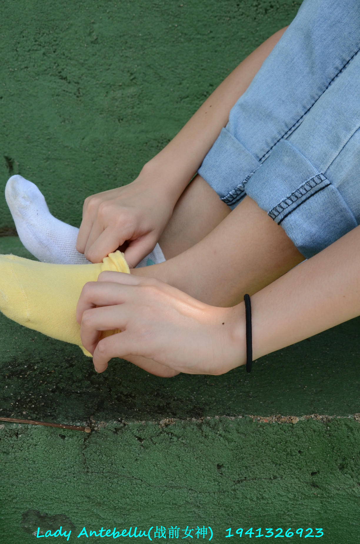 [战前女神] 恋足美腿棉袜女神级摄影套图 038 [231P-336MB]_第8集