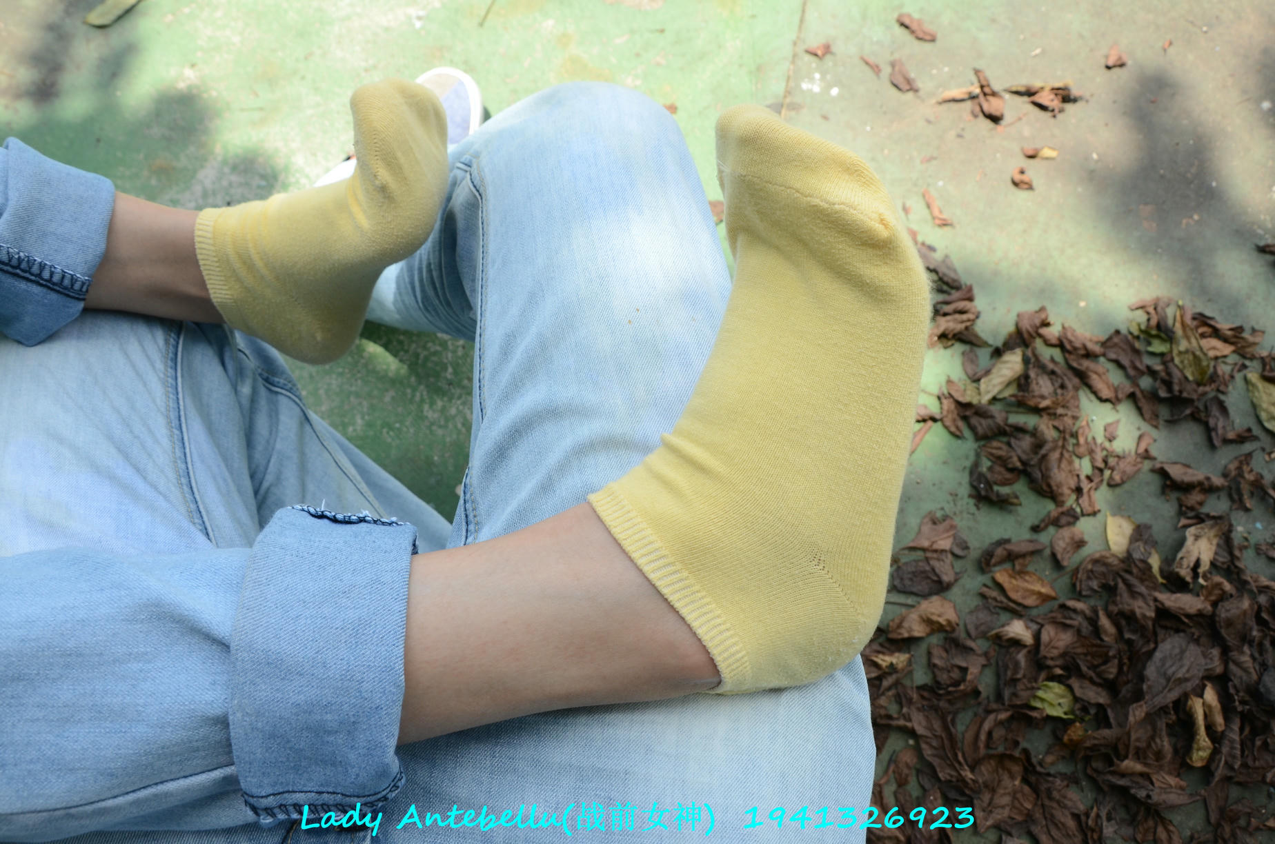 [战前女神] 恋足美腿棉袜女神级摄影套图 038 [231P-336MB]_第9集