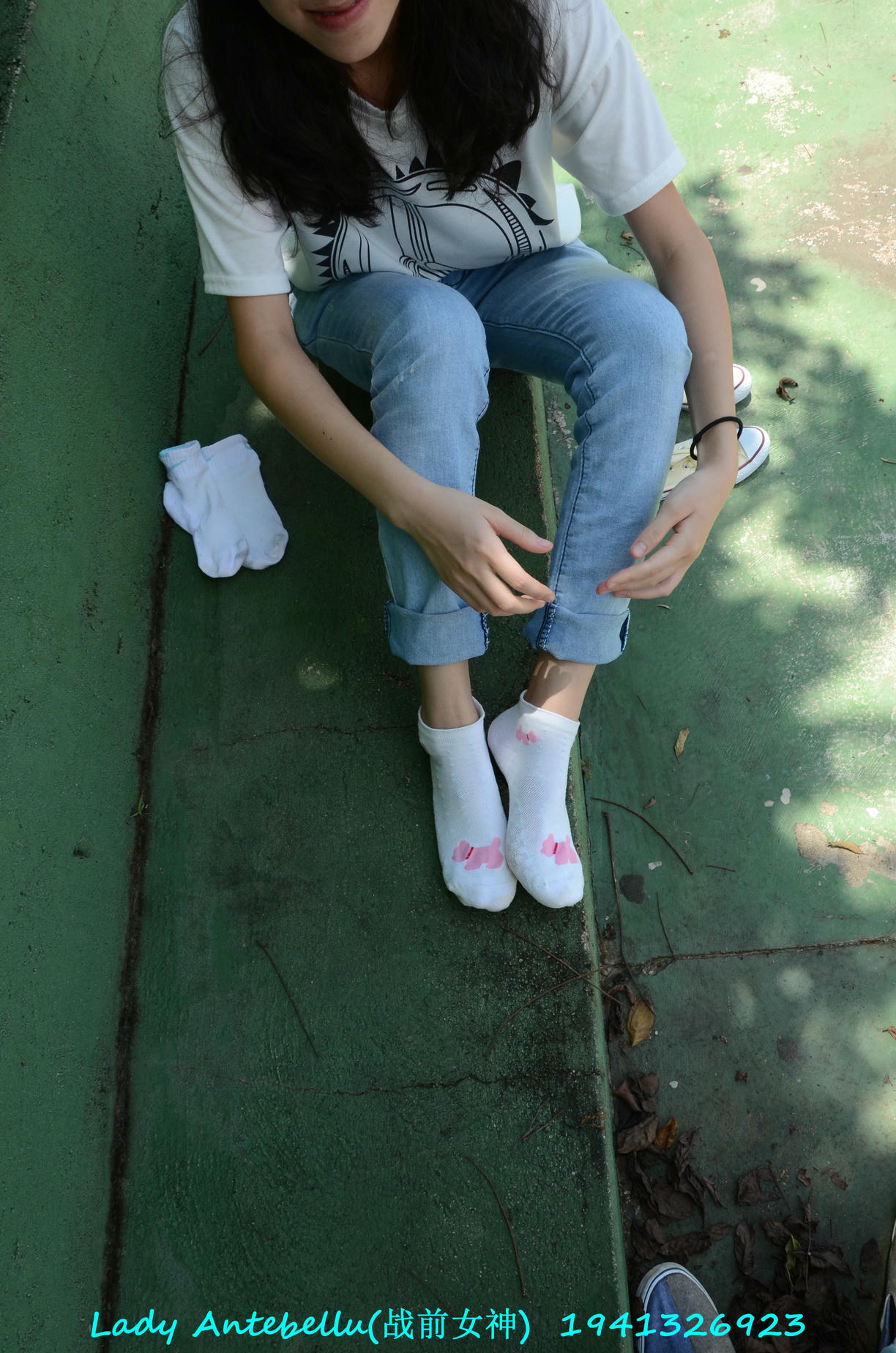 [战前女神] 恋足美腿棉袜女神级摄影套图 038 [231P-336MB]_第10集