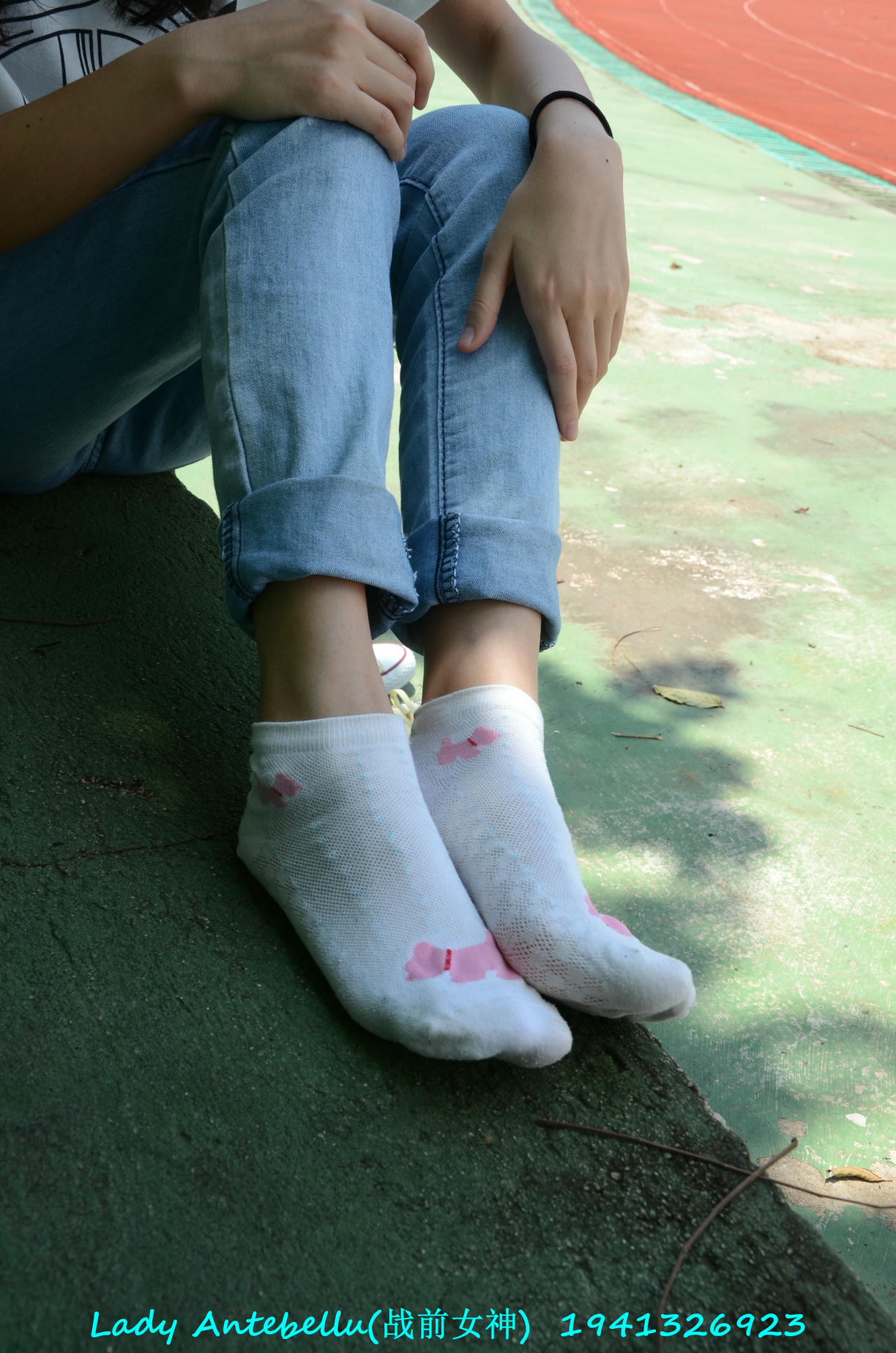 [战前女神] 恋足美腿棉袜女神级摄影套图 038 [231P-336MB]_第10集