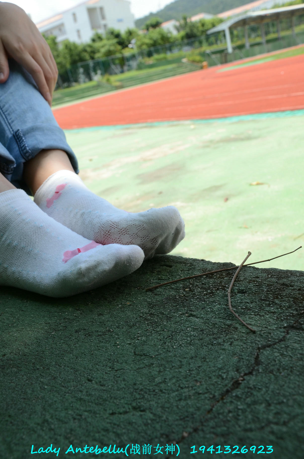 [战前女神] 恋足美腿棉袜女神级摄影套图 038 [231P-336MB]_第10集