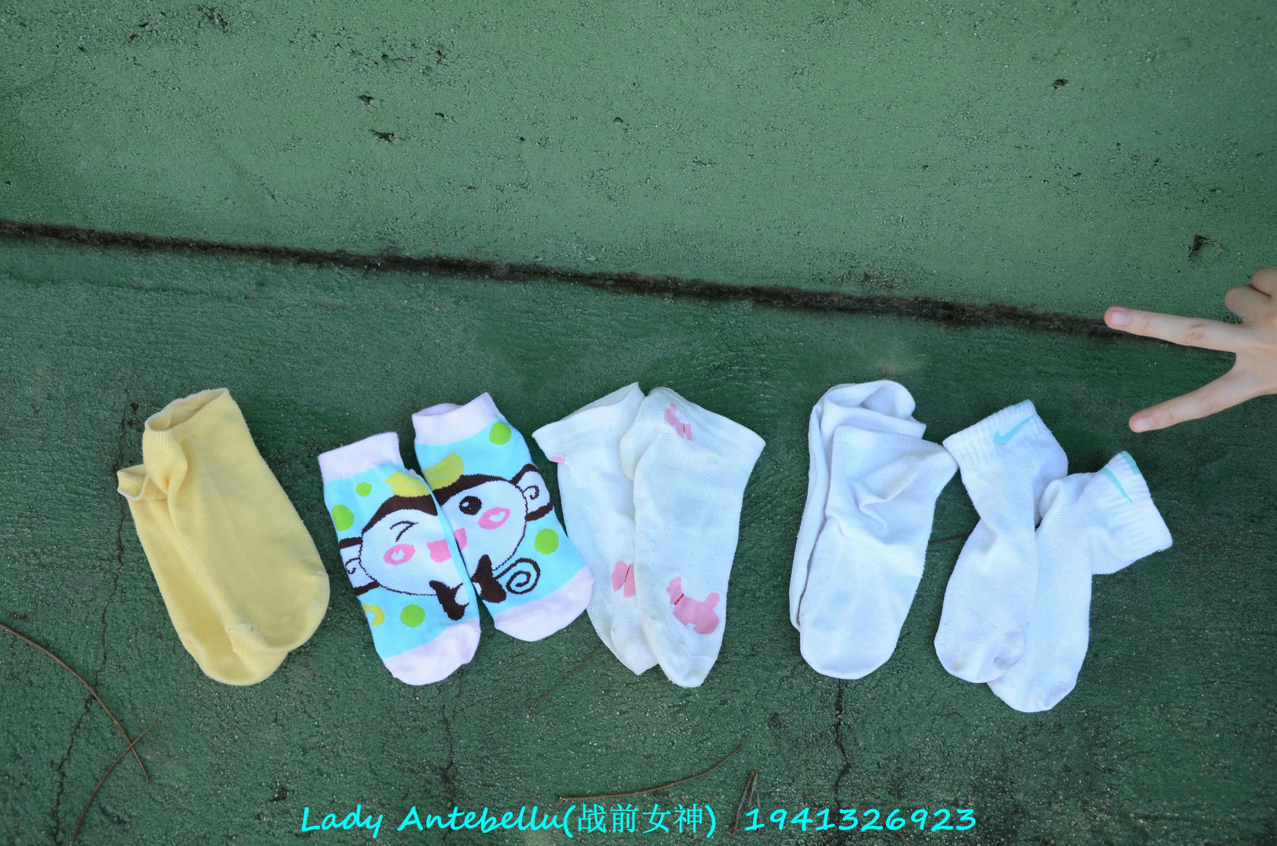 [战前女神] 恋足美腿棉袜女神级摄影套图 038 [231P-336MB]_第12集