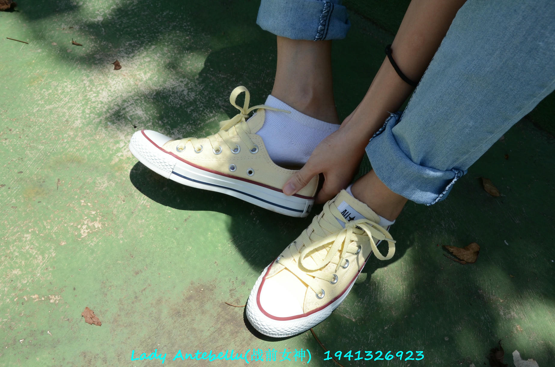 [战前女神] 恋足美腿棉袜女神级摄影套图 038 [231P-336MB]_第2集