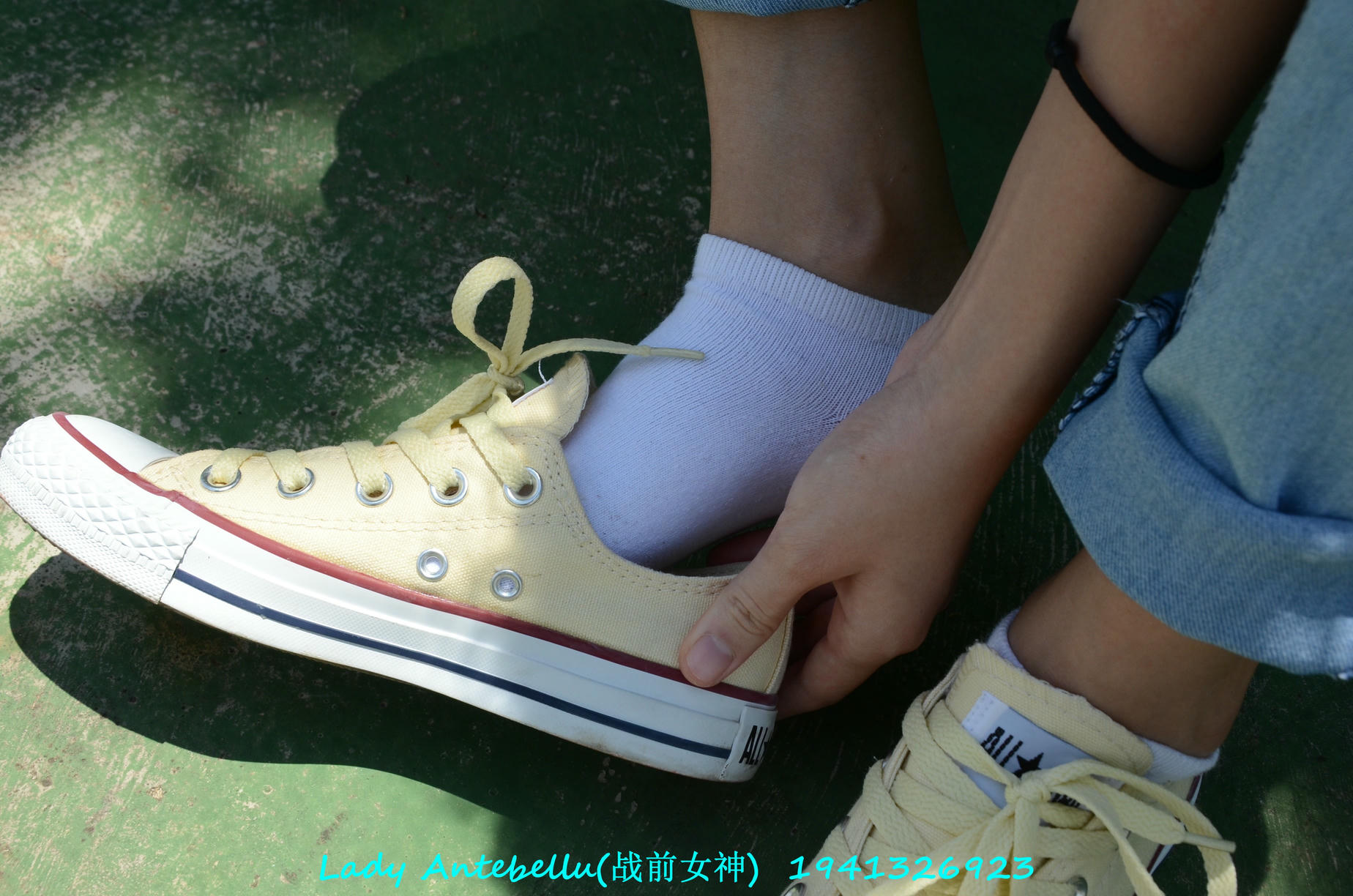 [战前女神] 恋足美腿棉袜女神级摄影套图 038 [231P-336MB]_第2集