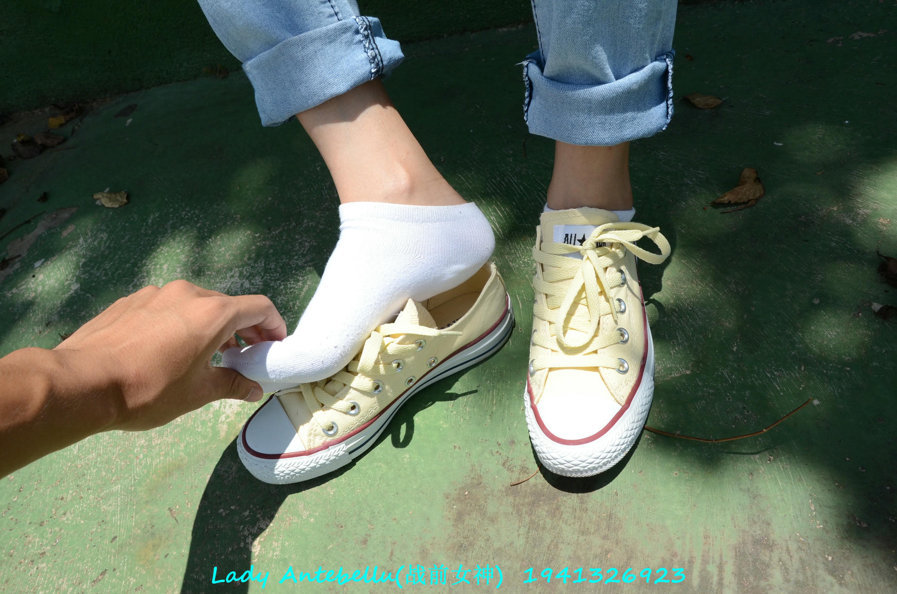 [战前女神] 恋足美腿棉袜女神级摄影套图 038 [231P-336MB]_第2集