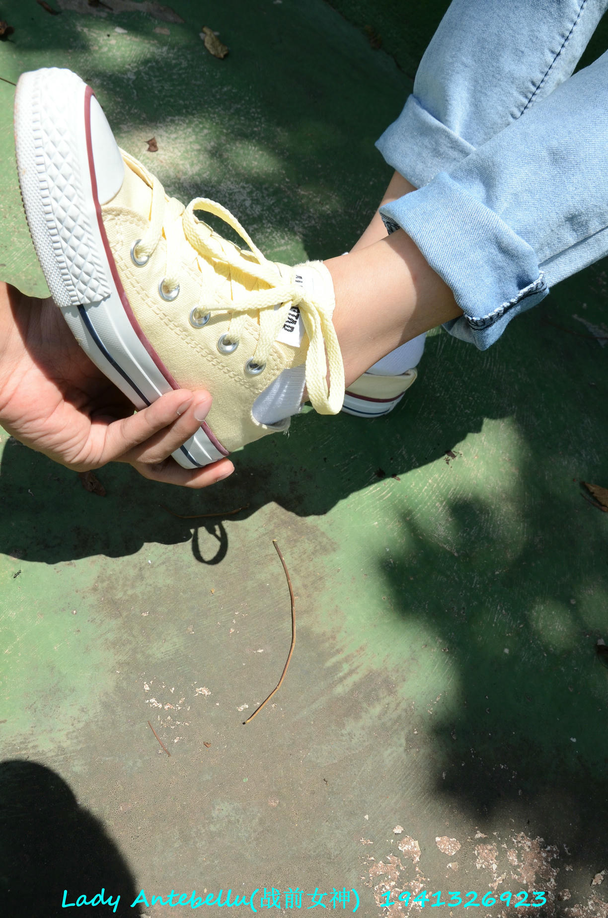 [战前女神] 恋足美腿棉袜女神级摄影套图 038 [231P-336MB]_第2集