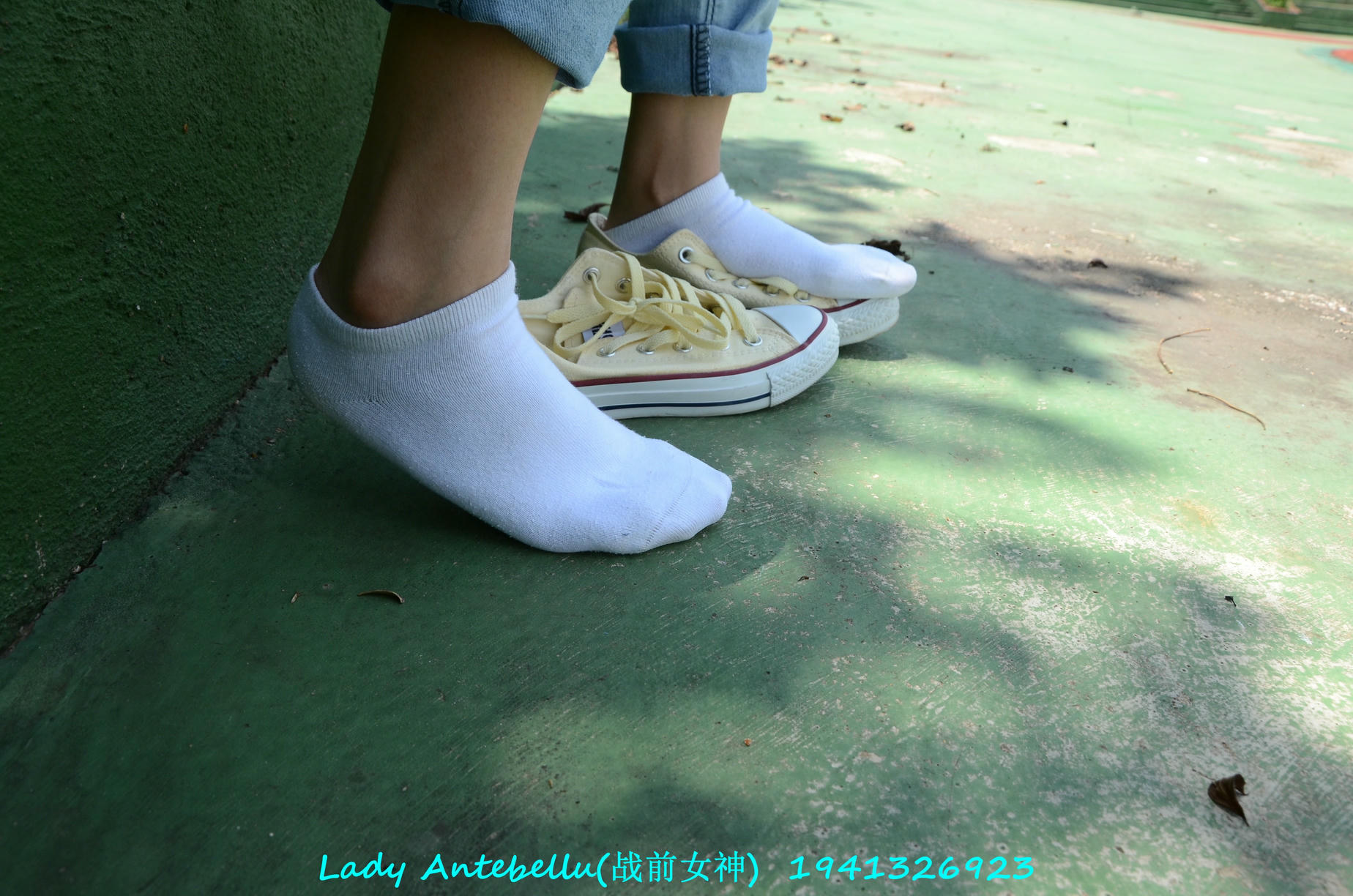 [战前女神] 恋足美腿棉袜女神级摄影套图 038 [231P-336MB]_第3集