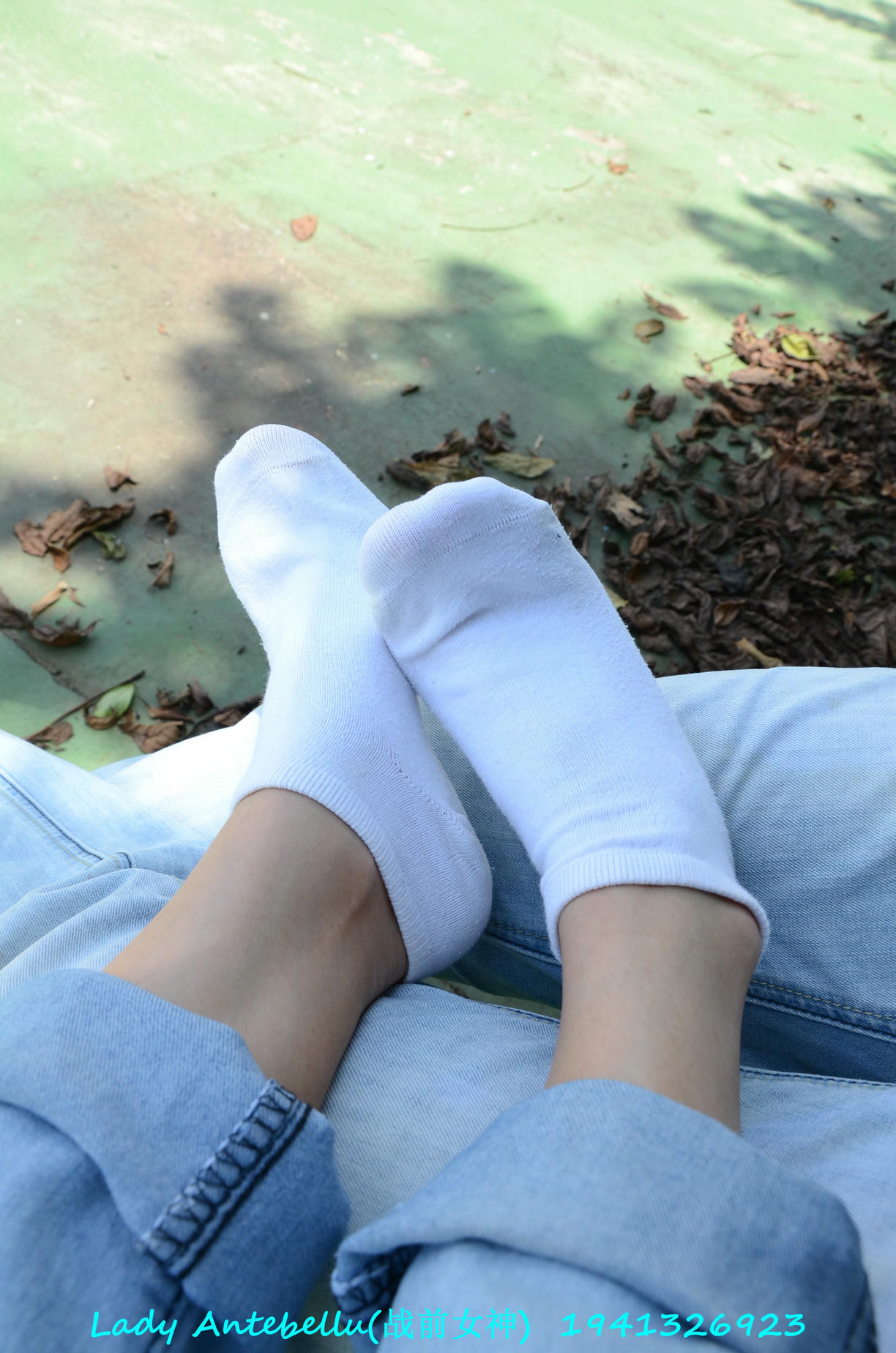 [战前女神] 恋足美腿棉袜女神级摄影套图 038 [231P-336MB]_第4集