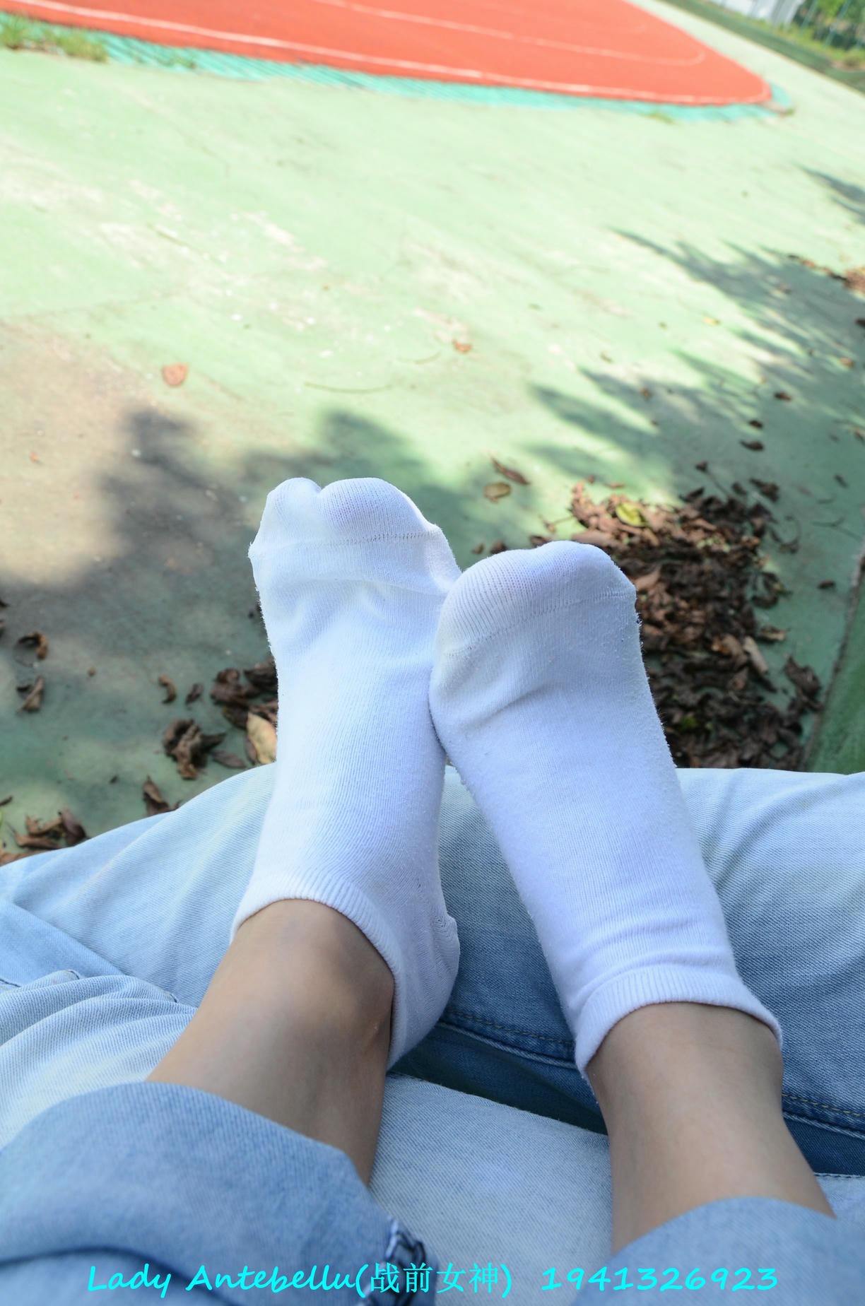 [战前女神] 恋足美腿棉袜女神级摄影套图 038 [231P-336MB]_第4集