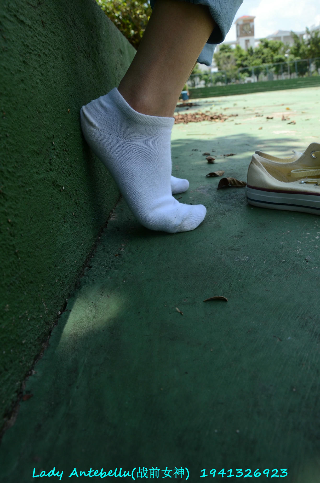 [战前女神] 恋足美腿棉袜女神级摄影套图 038 [231P-336MB]_第4集