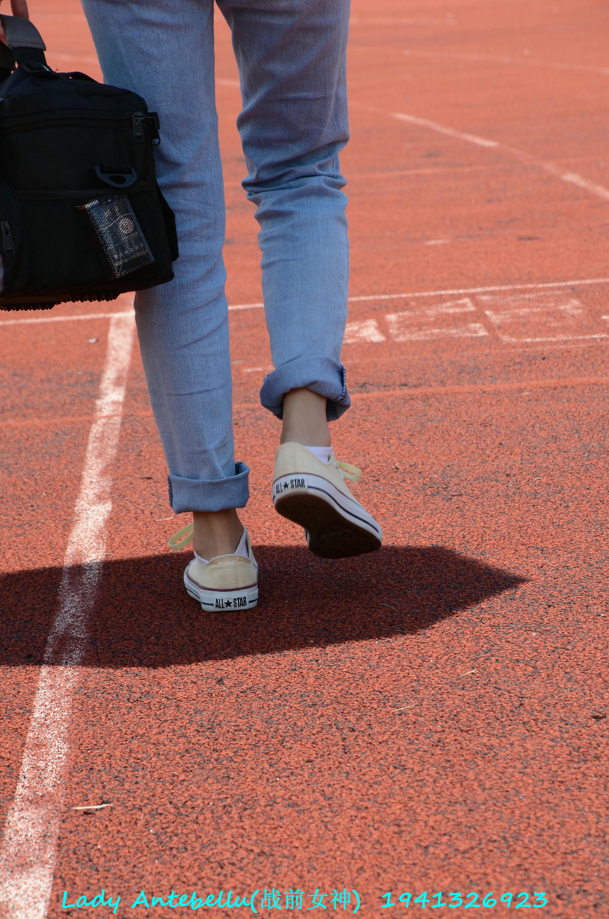 [战前女神] 恋足美腿棉袜女神级摄影套图 038 [231P-336MB]_第1集