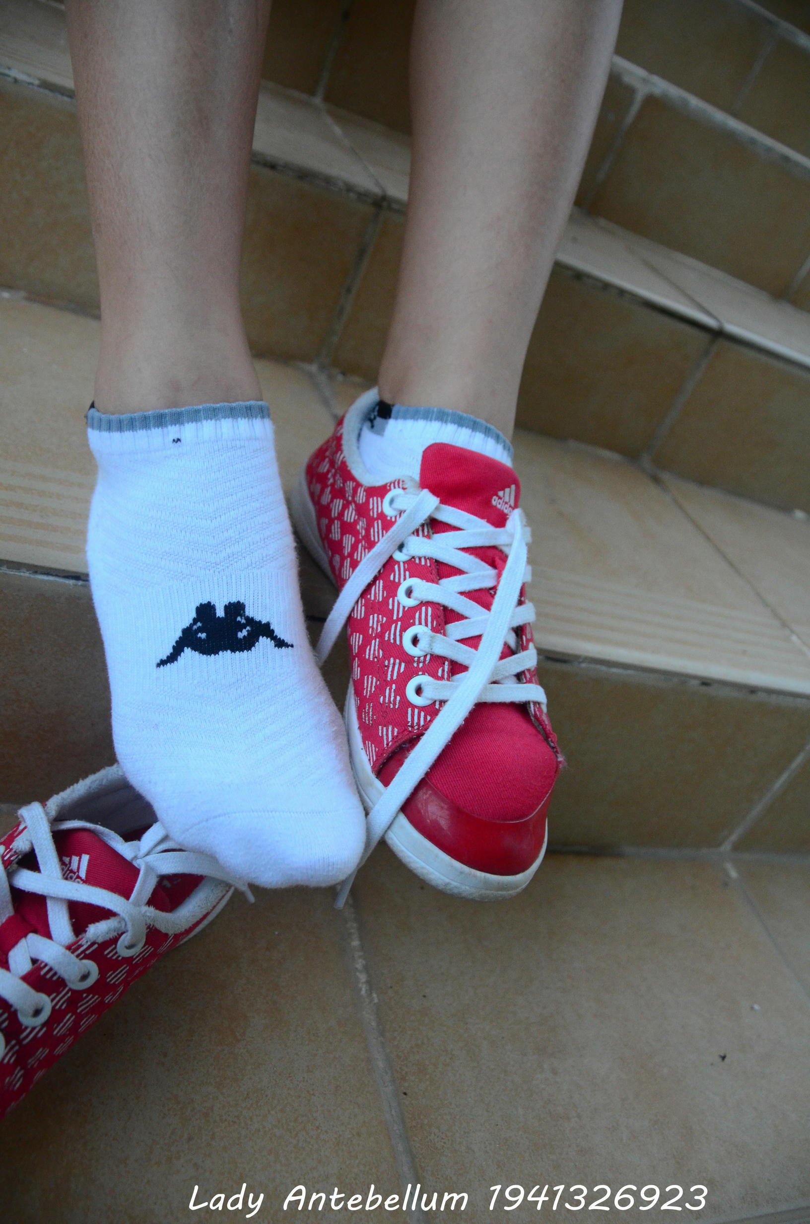 [战前女神] 恋足美腿棉袜女神级摄影套图 039 [37P-118MB]_第1集