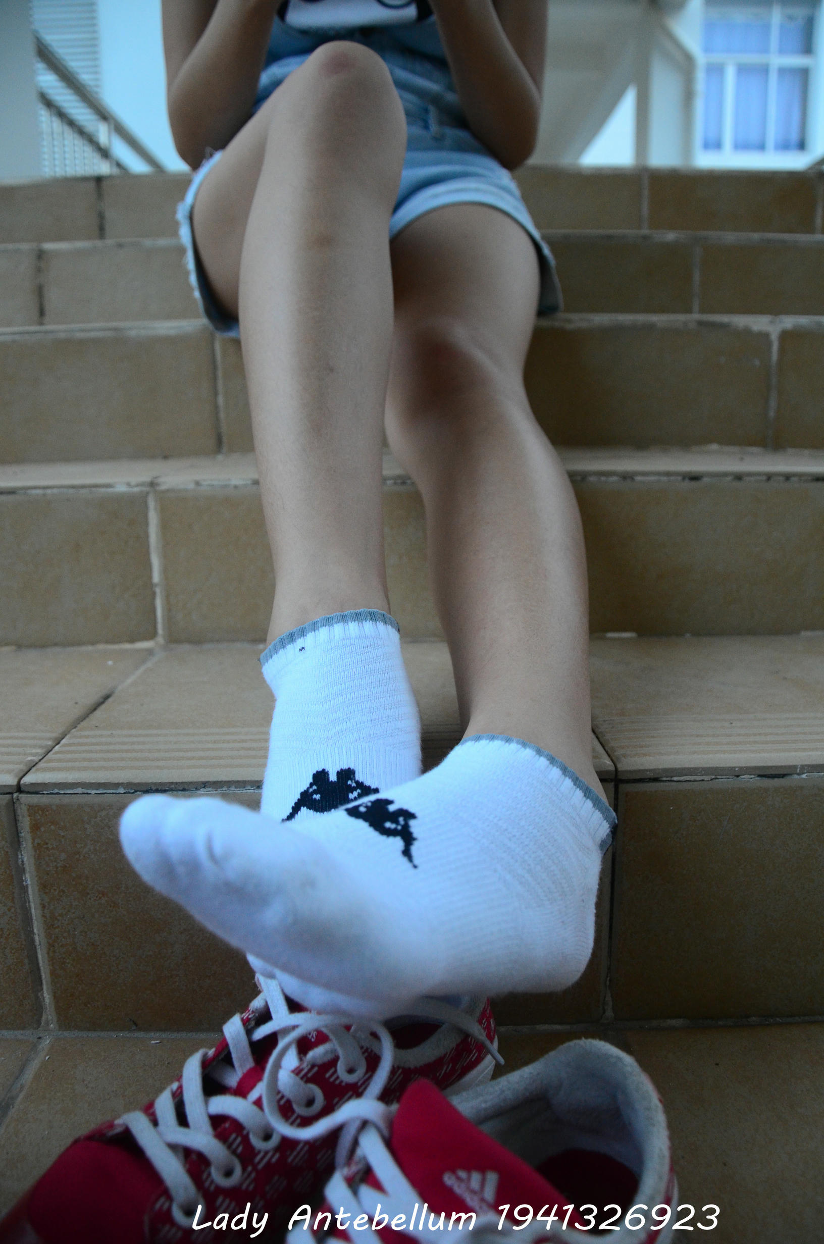 [战前女神] 恋足美腿棉袜女神级摄影套图 039 [37P-118MB]_第2集