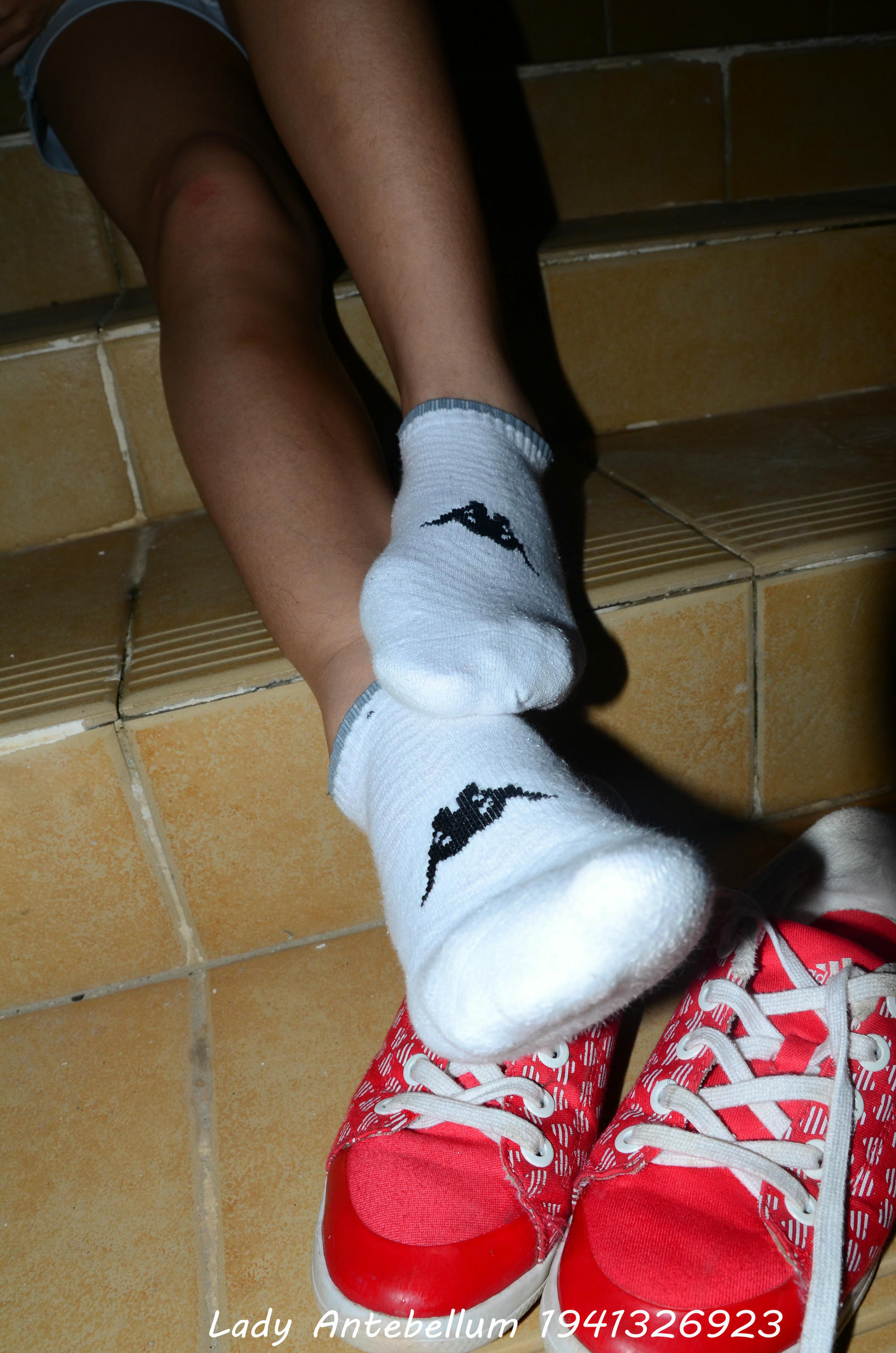 [战前女神] 恋足美腿棉袜女神级摄影套图 039 [37P-118MB]_第2集