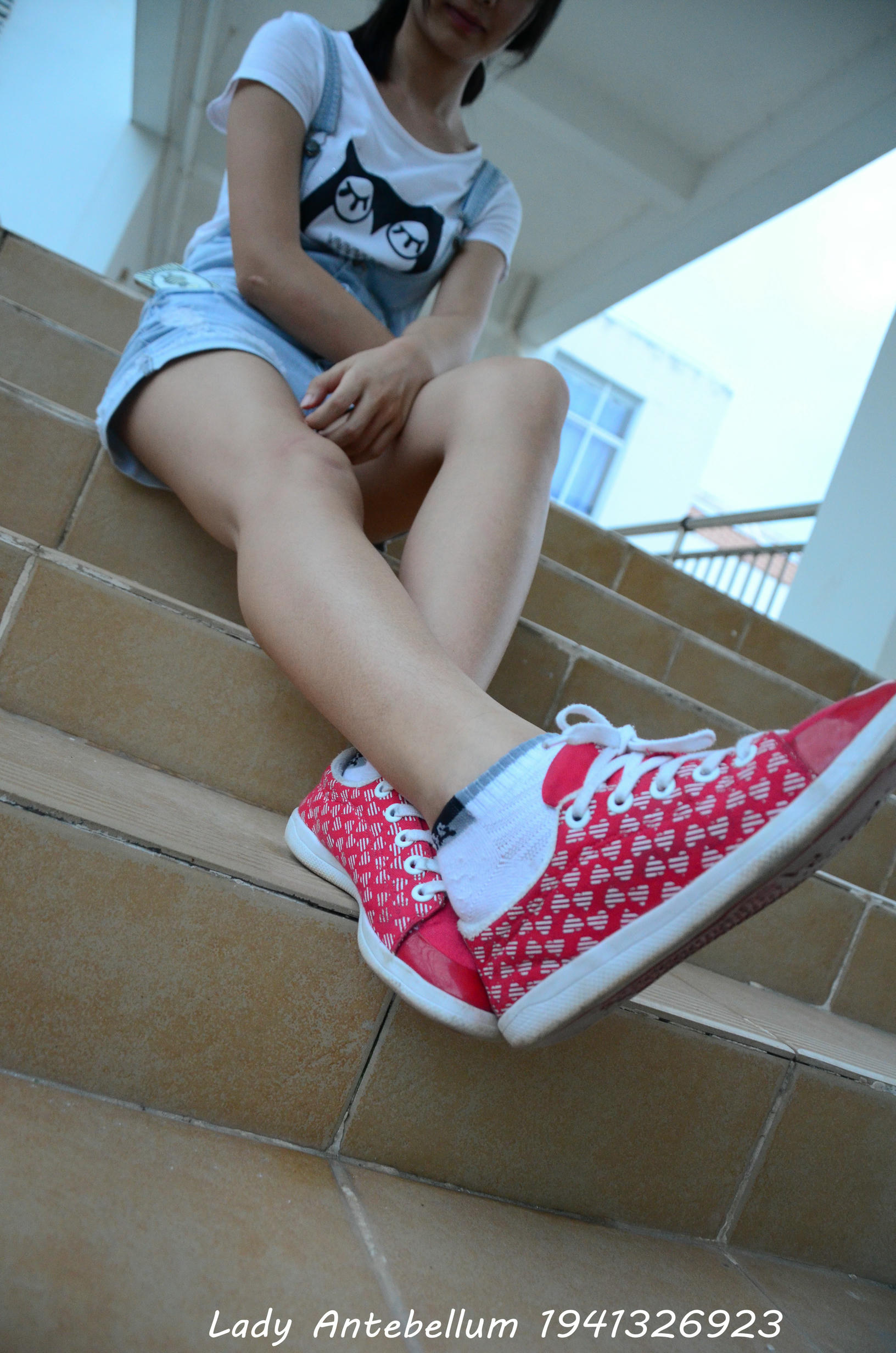 [战前女神] 恋足美腿棉袜女神级摄影套图 039 [37P-118MB]_第1集