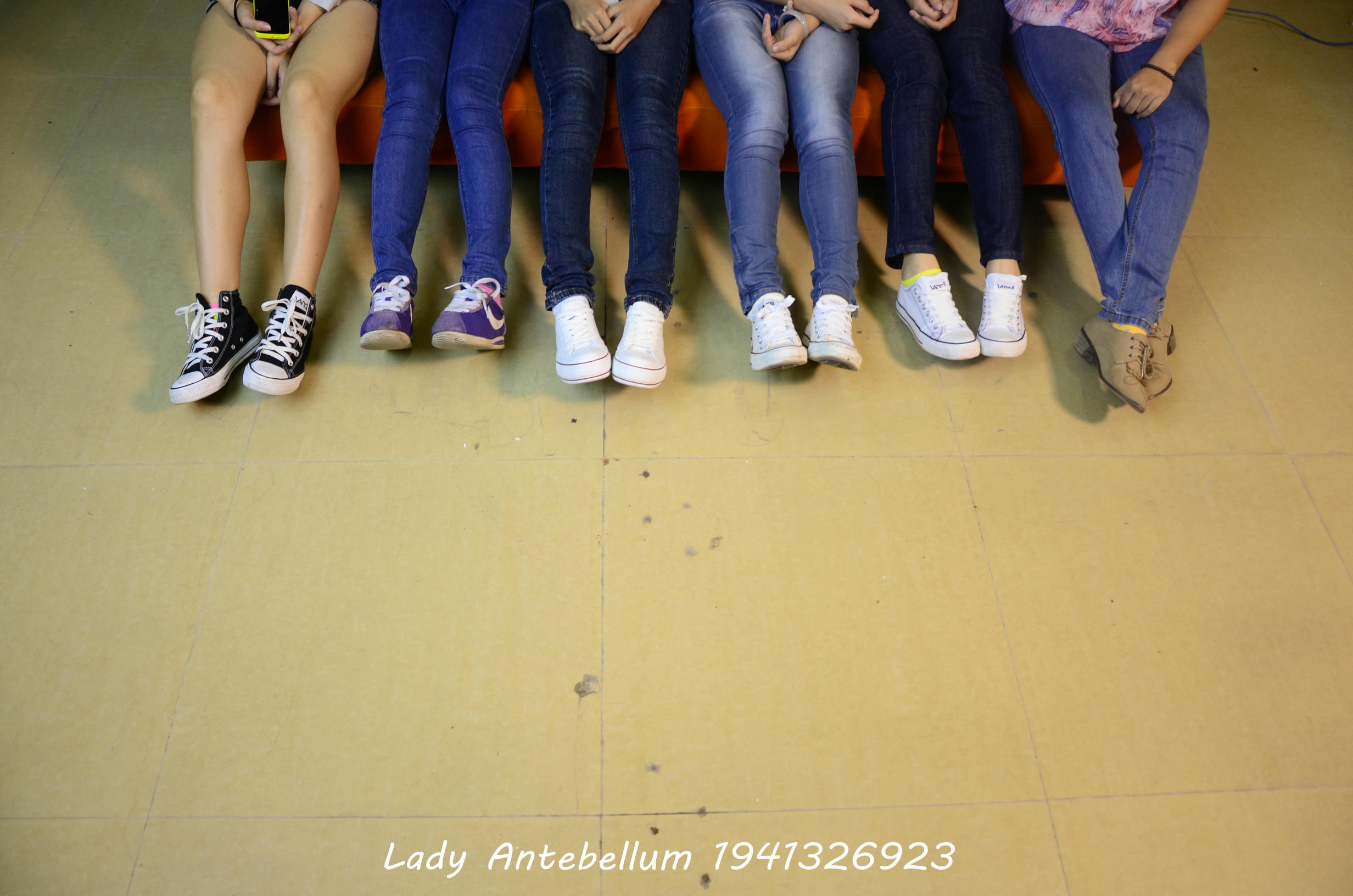 [战前女神] 恋足美腿棉袜女神级摄影套图 004 [314P-365MB]_第1集