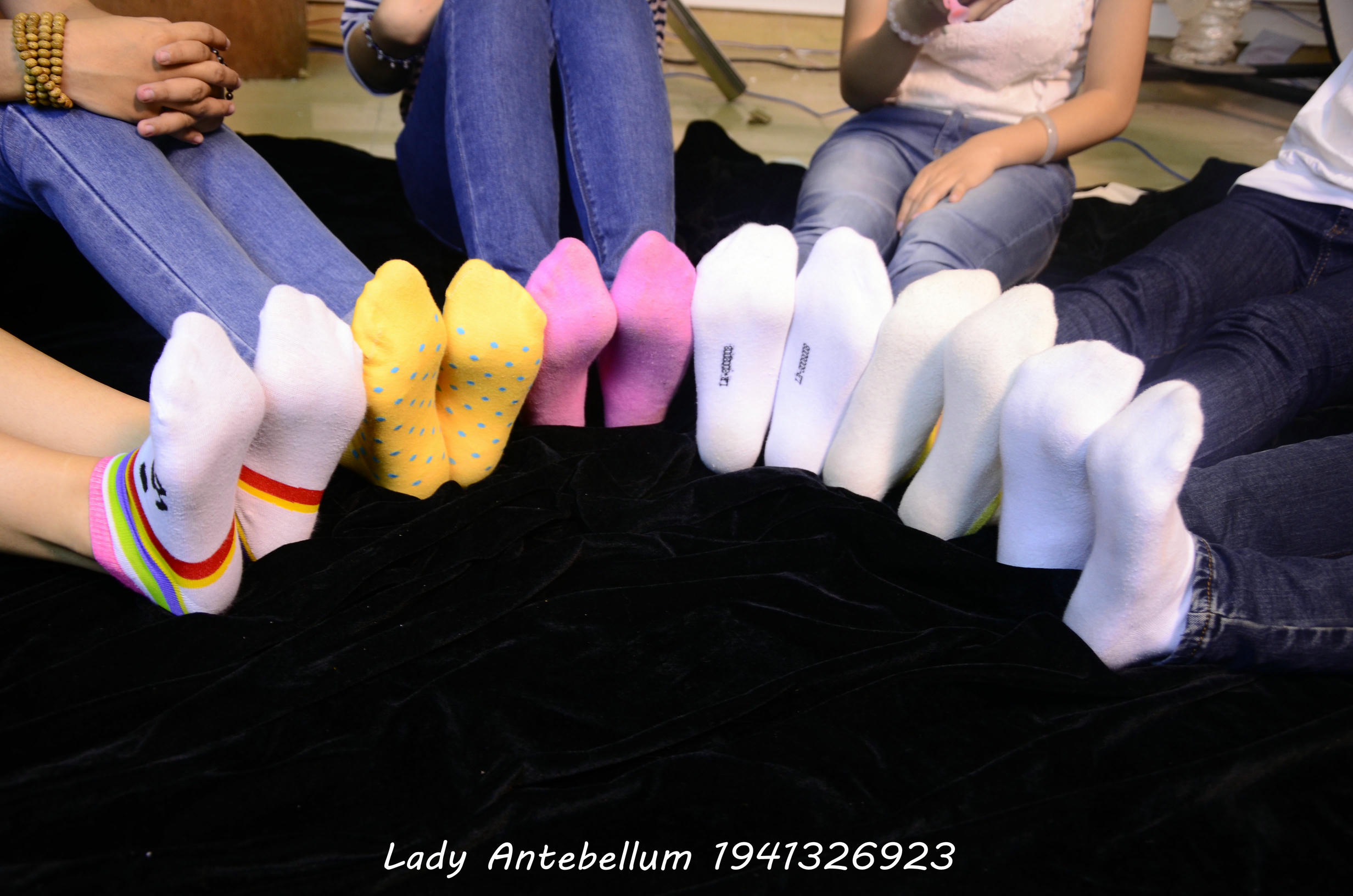 [战前女神] 恋足美腿棉袜女神级摄影套图 004 [314P-365MB]_第16集