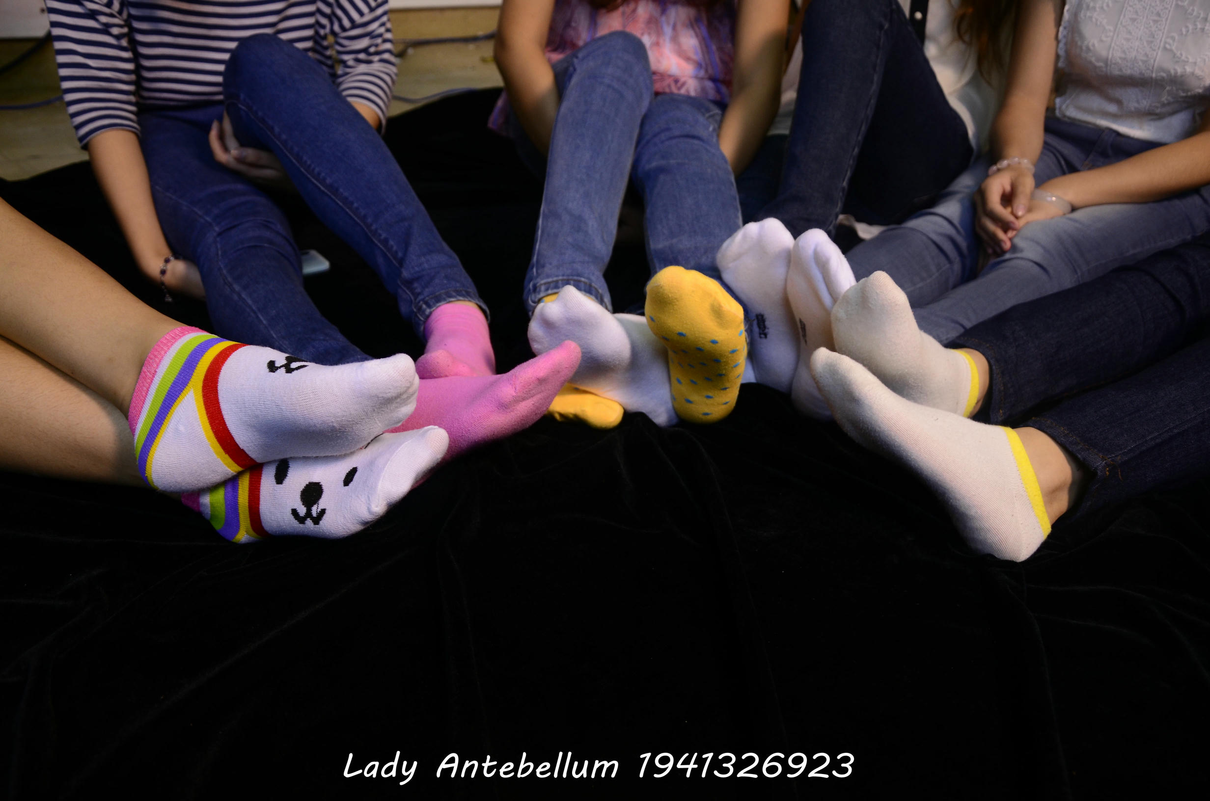 [战前女神] 恋足美腿棉袜女神级摄影套图 004 [314P-365MB]_第2集