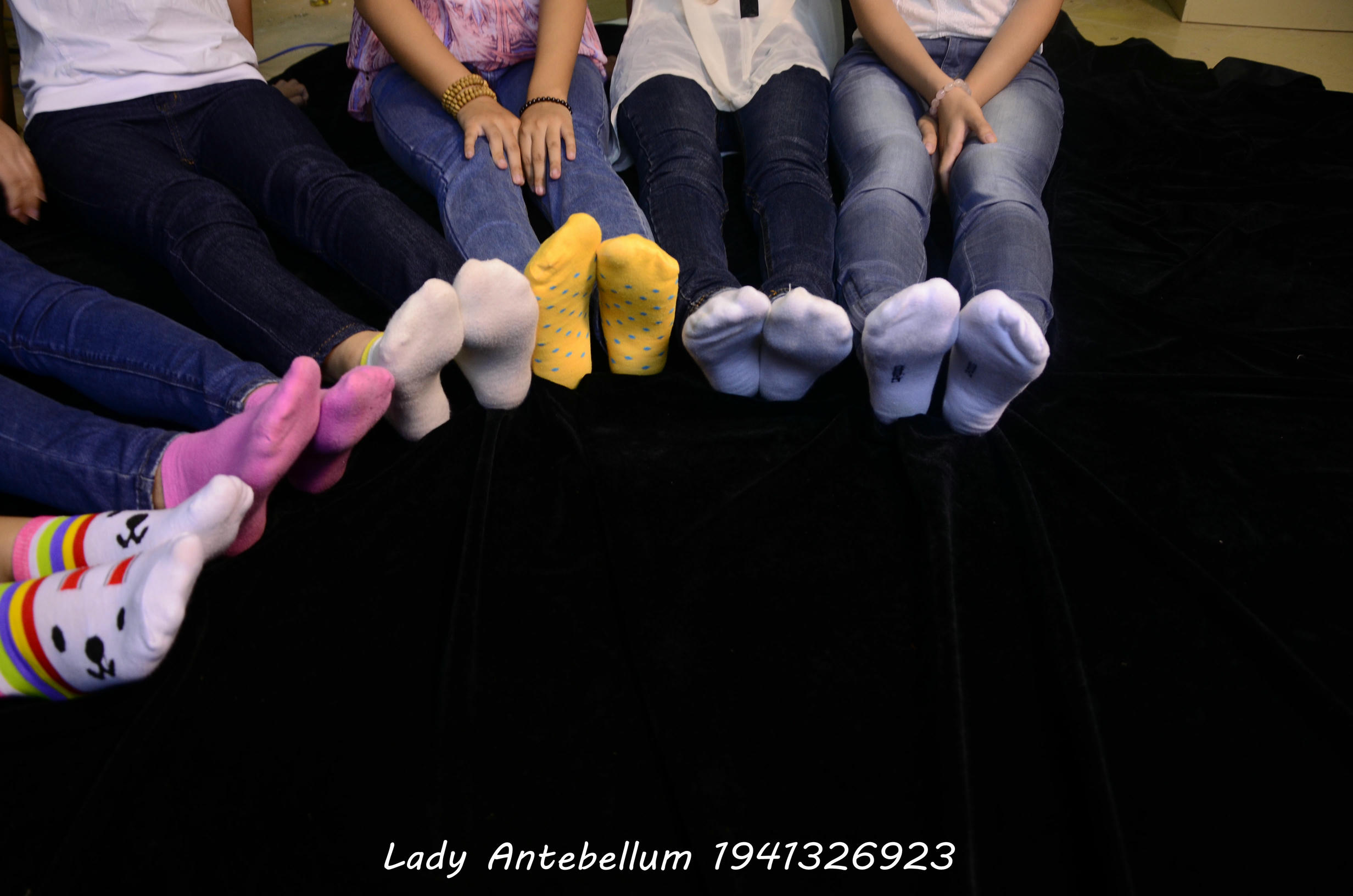 [战前女神] 恋足美腿棉袜女神级摄影套图 004 [314P-365MB]_第3集