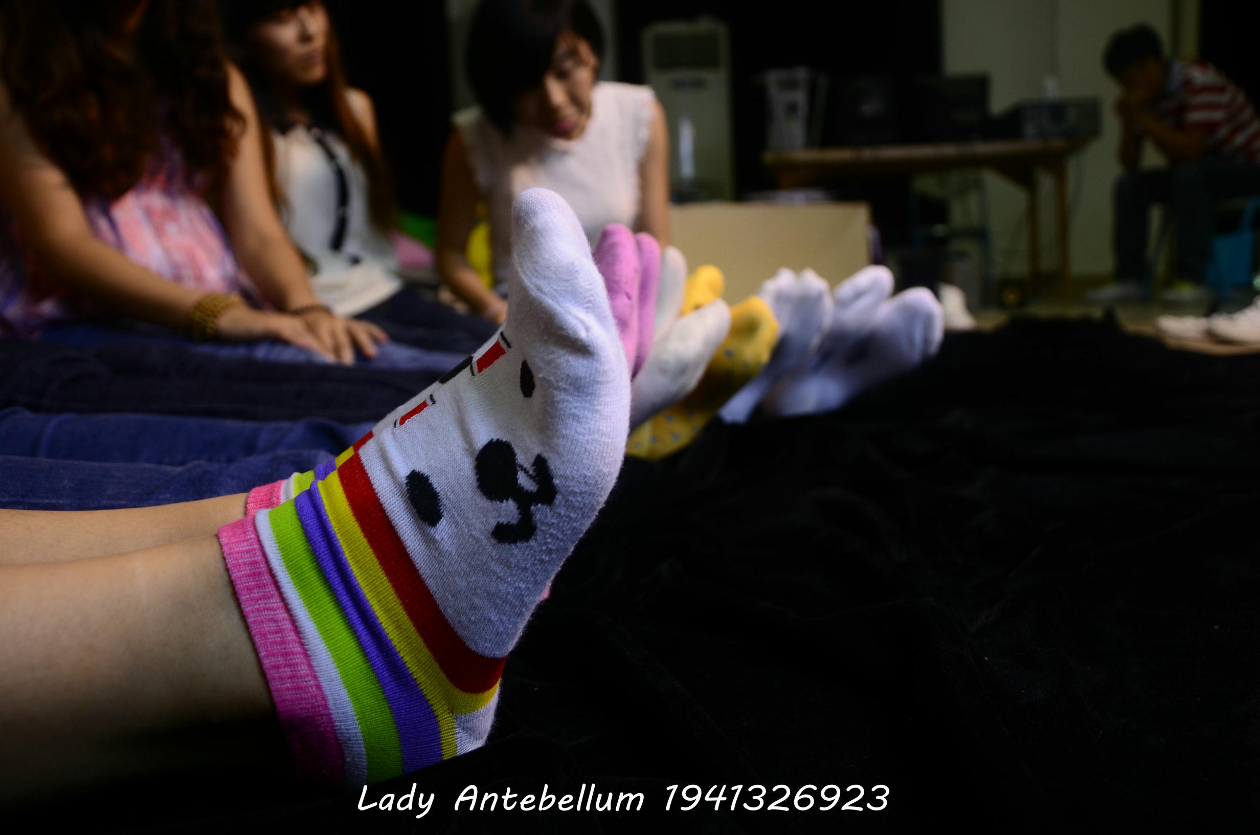 [战前女神] 恋足美腿棉袜女神级摄影套图 004 [314P-365MB]_第5集