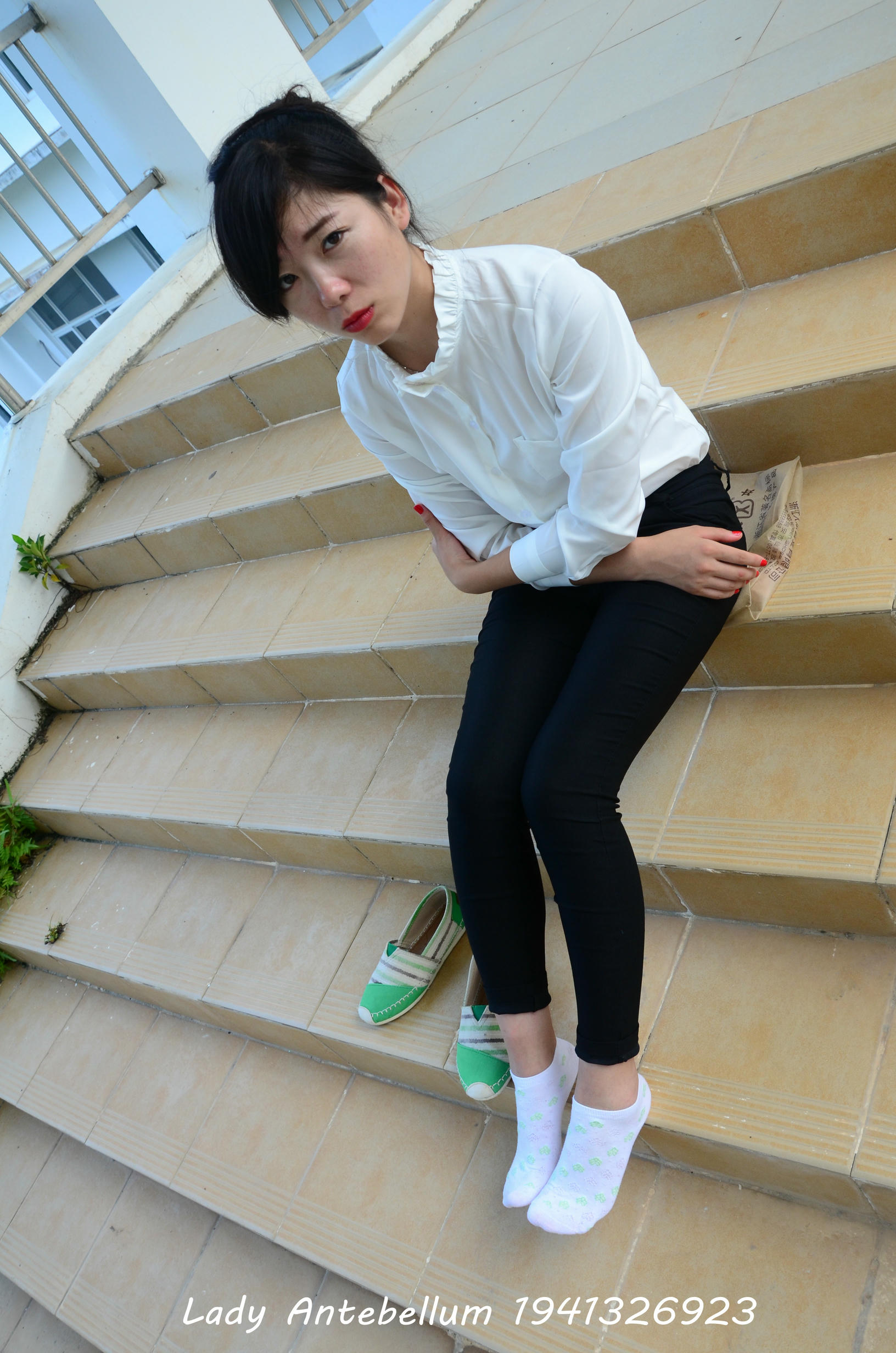 [战前女神] 恋足美腿棉袜女神级摄影套图 040 [117P-320MB]_第2集