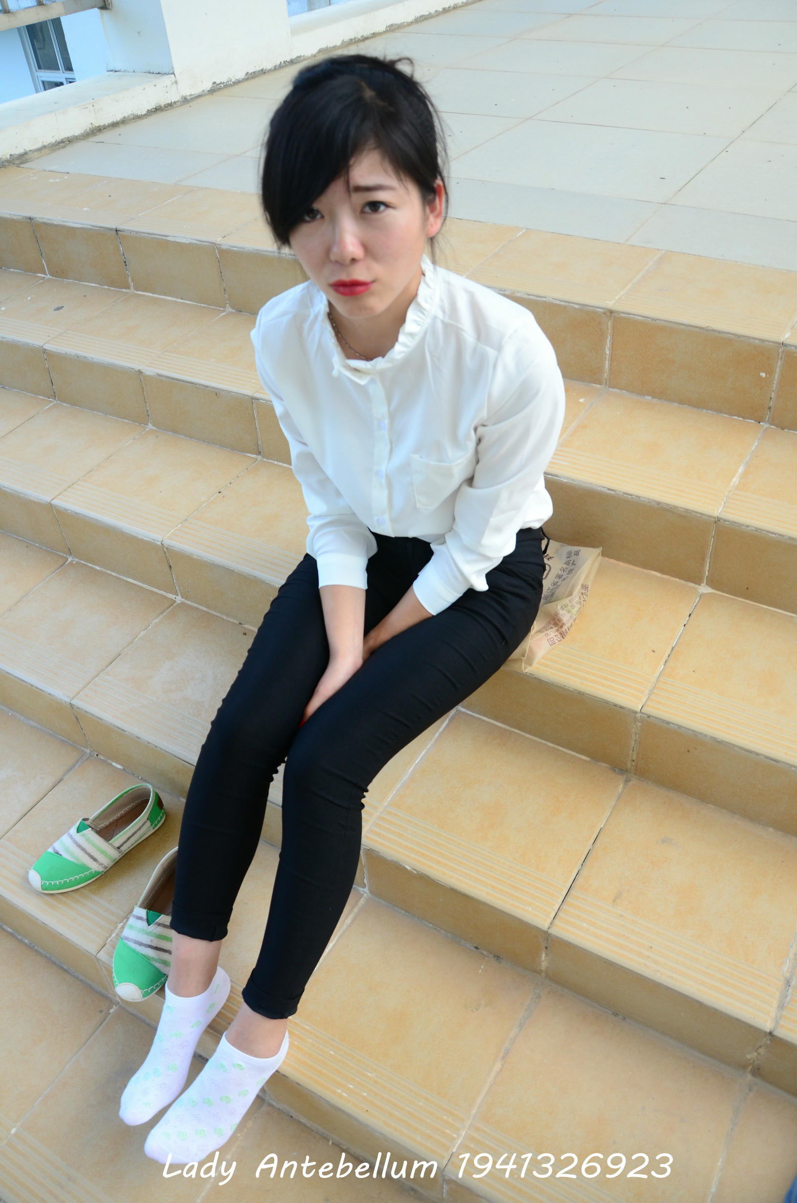 [战前女神] 恋足美腿棉袜女神级摄影套图 040 [117P-320MB]_第2集