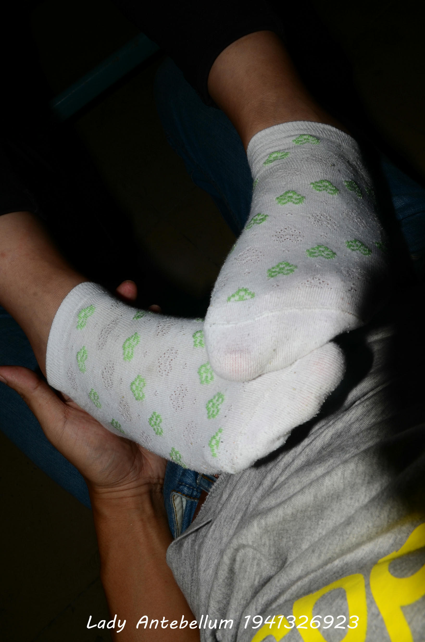 [战前女神] 恋足美腿棉袜女神级摄影套图 040 [117P-320MB]_第4集