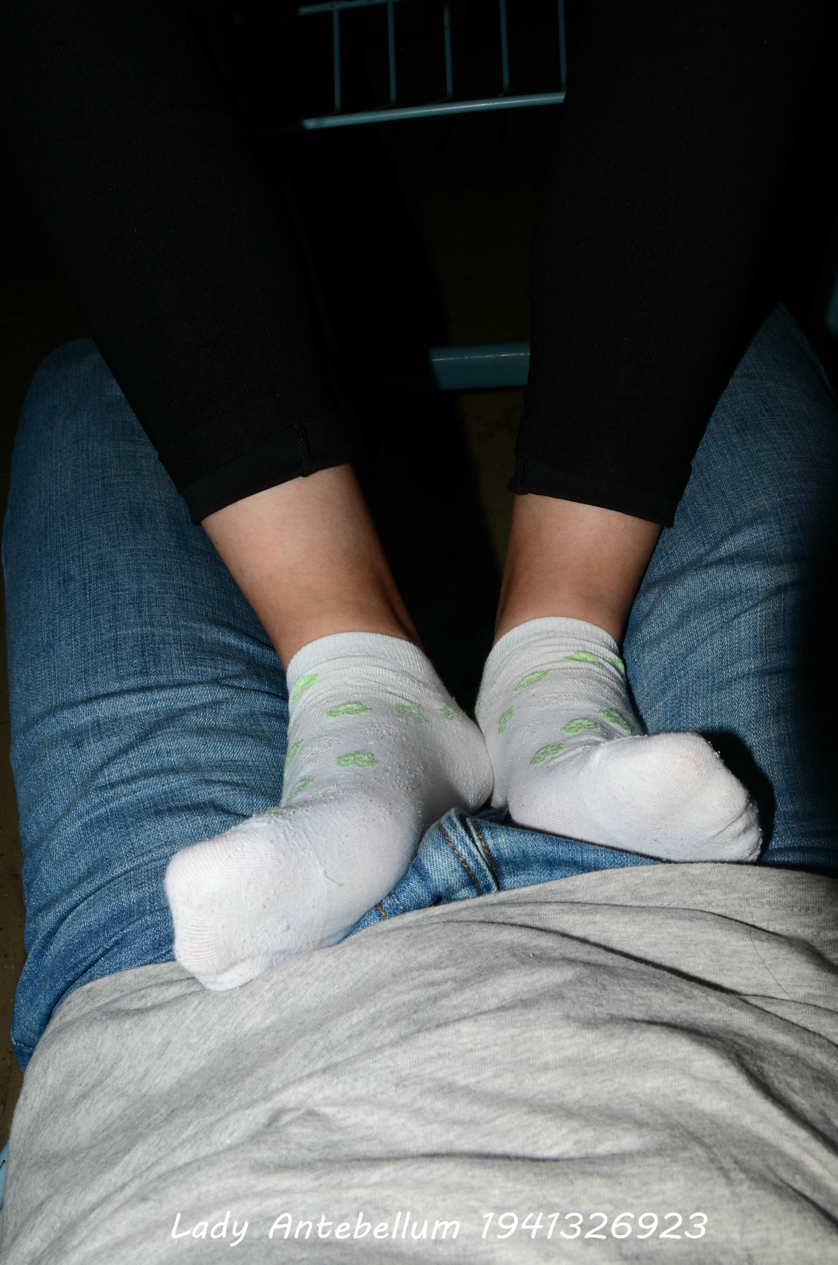 [战前女神] 恋足美腿棉袜女神级摄影套图 040 [117P-320MB]_第5集