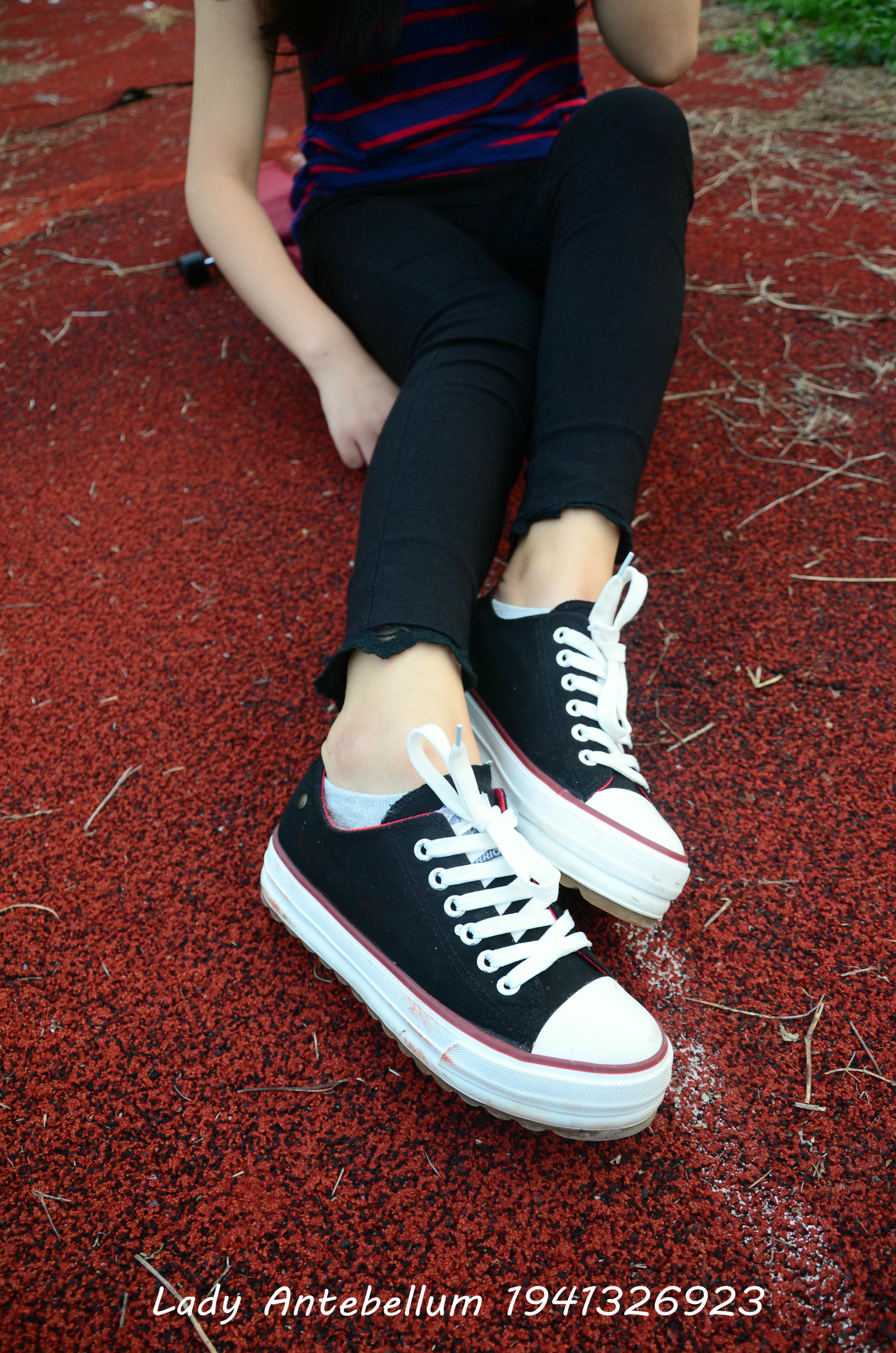 [战前女神] 恋足美腿棉袜女神级摄影套图 041 [92P-199MB]_第1集