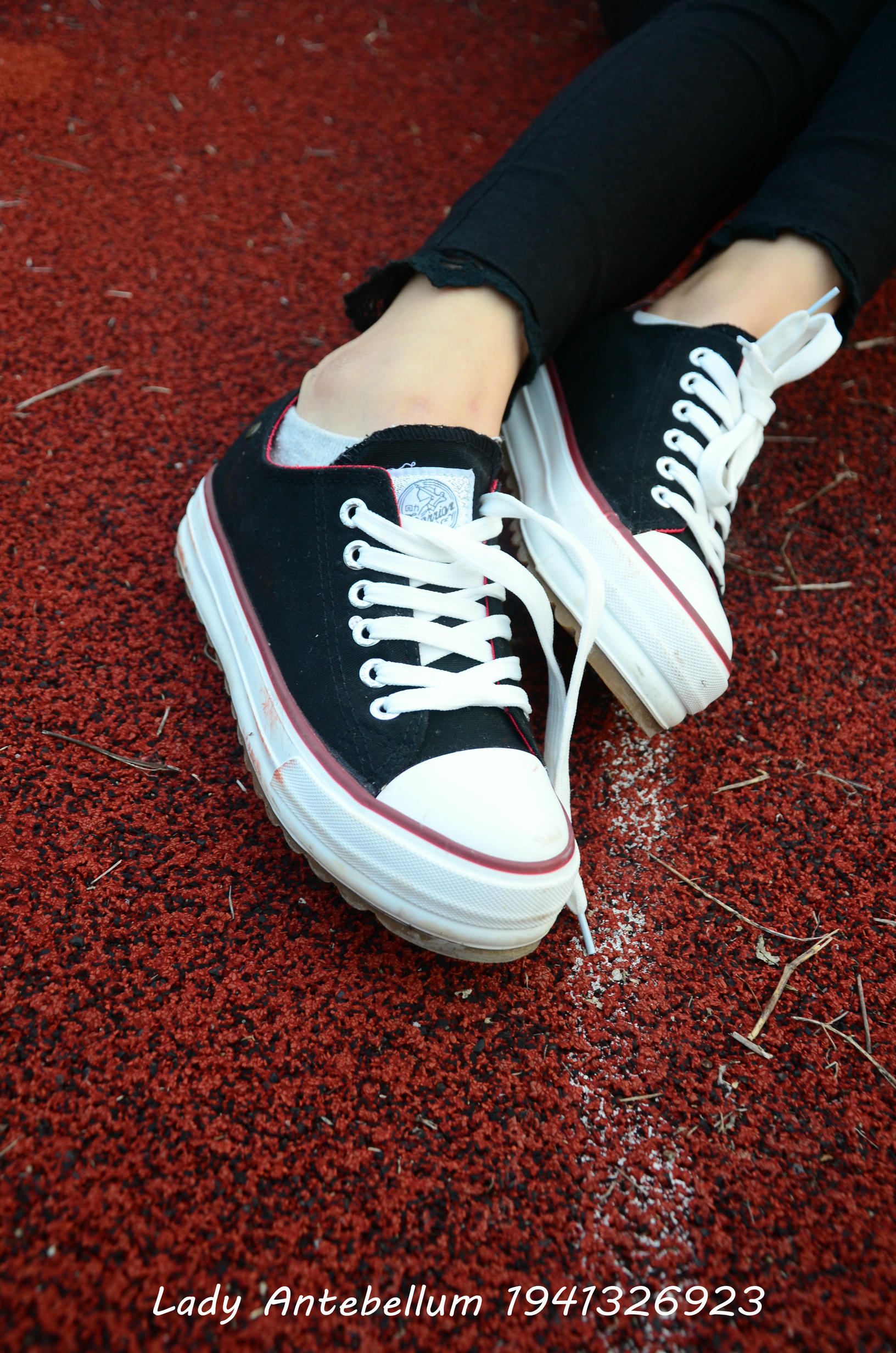 [战前女神] 恋足美腿棉袜女神级摄影套图 041 [92P-199MB]_第1集