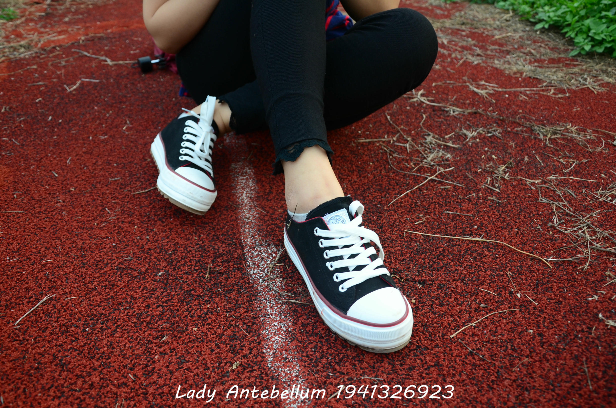 [战前女神] 恋足美腿棉袜女神级摄影套图 041 [92P-199MB]_第1集