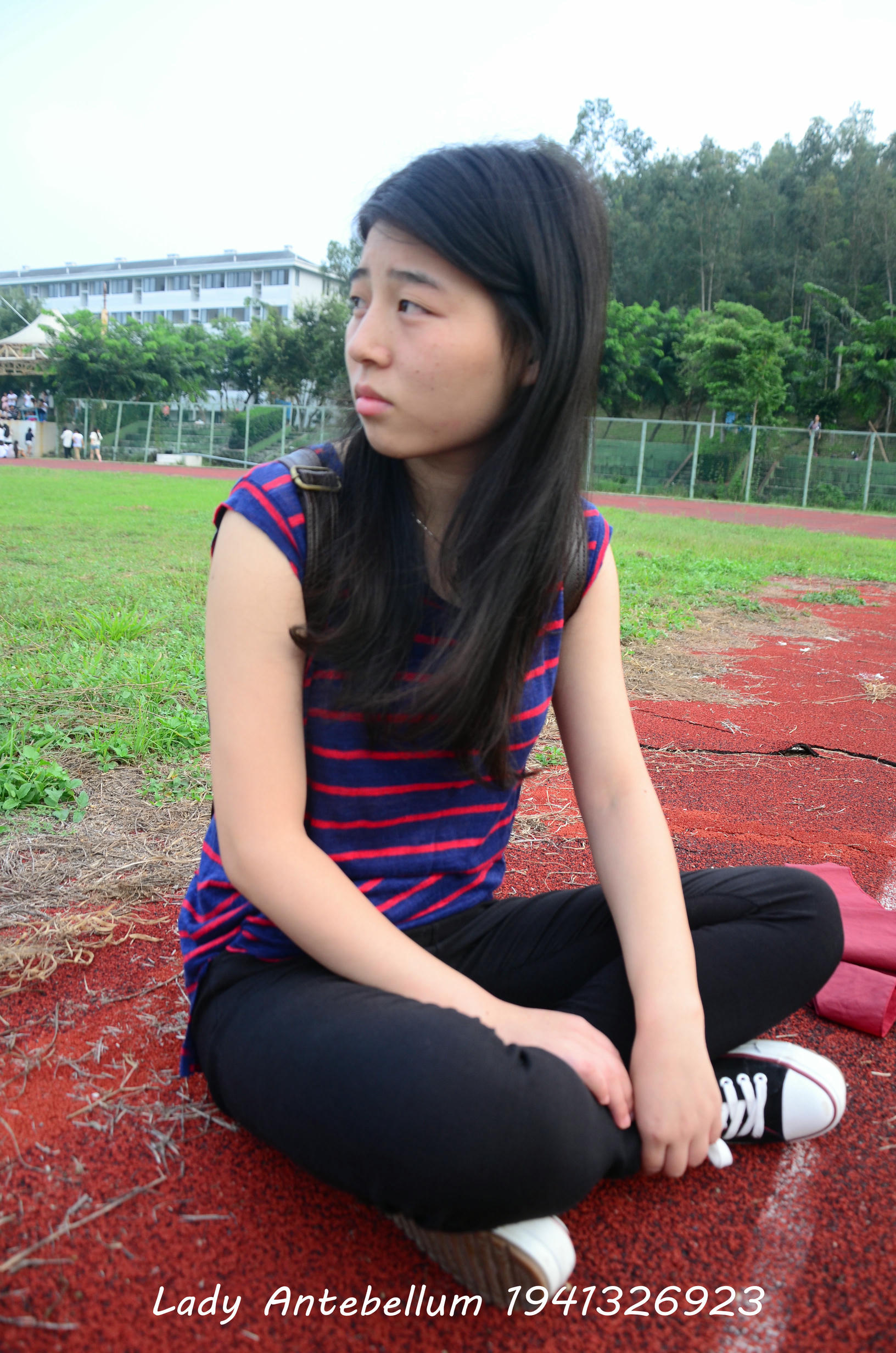 [战前女神] 恋足美腿棉袜女神级摄影套图 041 [92P-199MB]_第1集