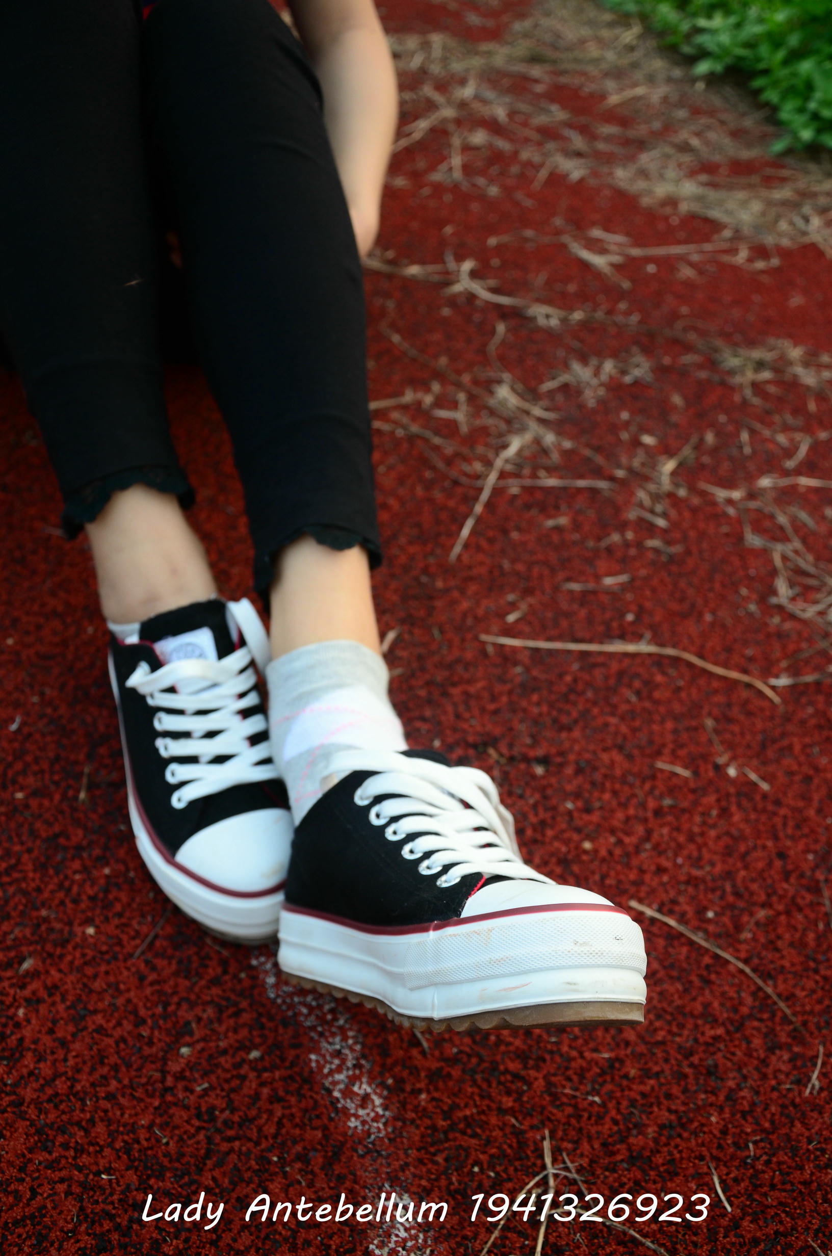 [战前女神] 恋足美腿棉袜女神级摄影套图 041 [92P-199MB]_第2集