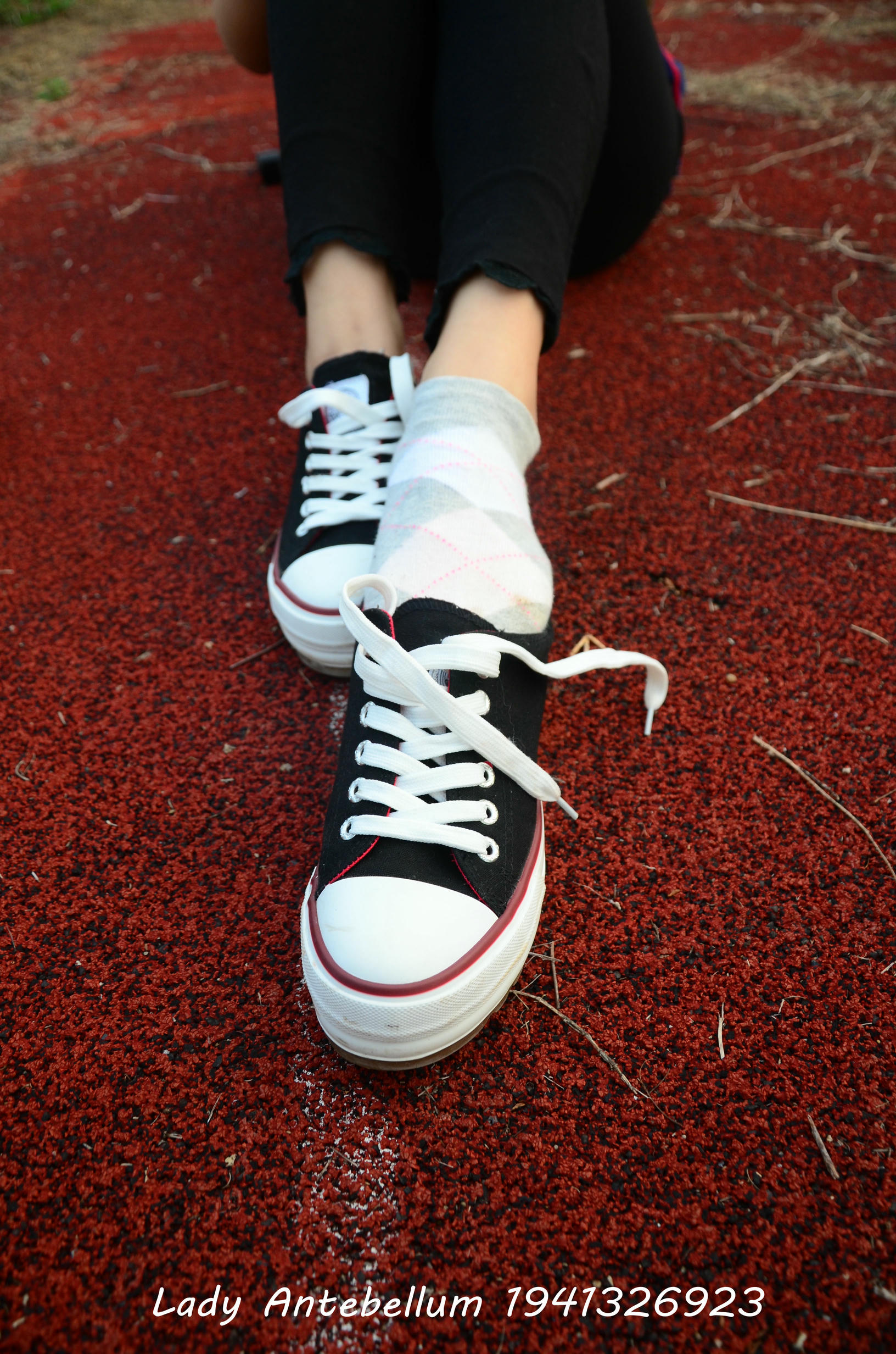 [战前女神] 恋足美腿棉袜女神级摄影套图 041 [92P-199MB]_第2集