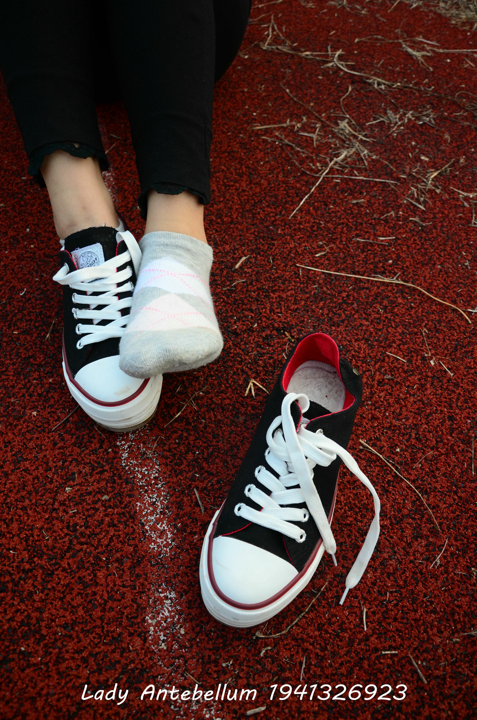 [战前女神] 恋足美腿棉袜女神级摄影套图 041 [92P-199MB]_第2集