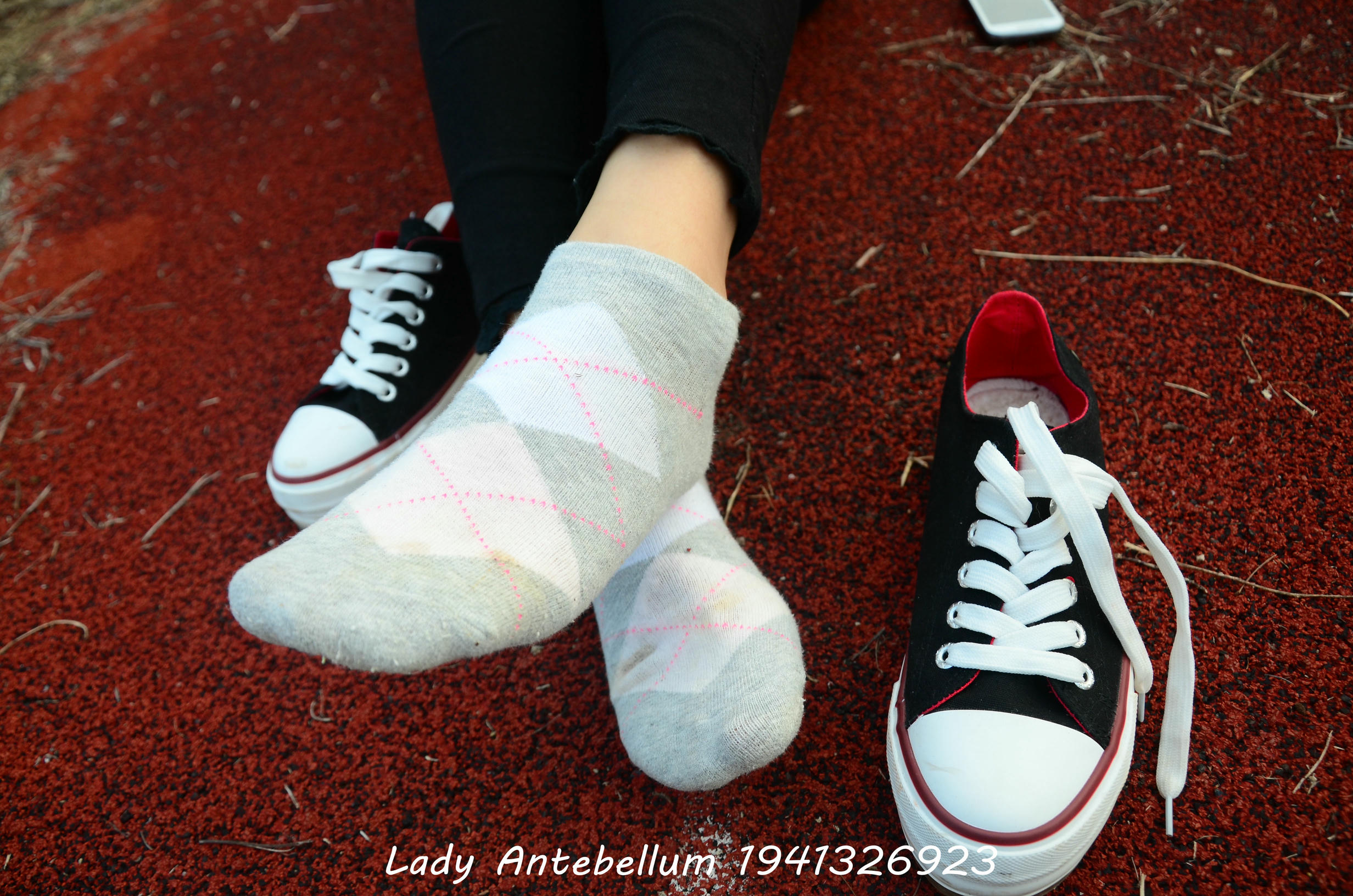 [战前女神] 恋足美腿棉袜女神级摄影套图 041 [92P-199MB]_第3集