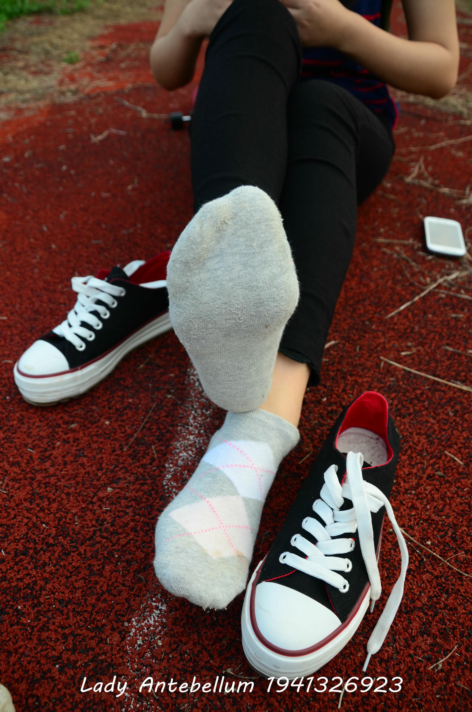 [战前女神] 恋足美腿棉袜女神级摄影套图 041 [92P-199MB]_第3集