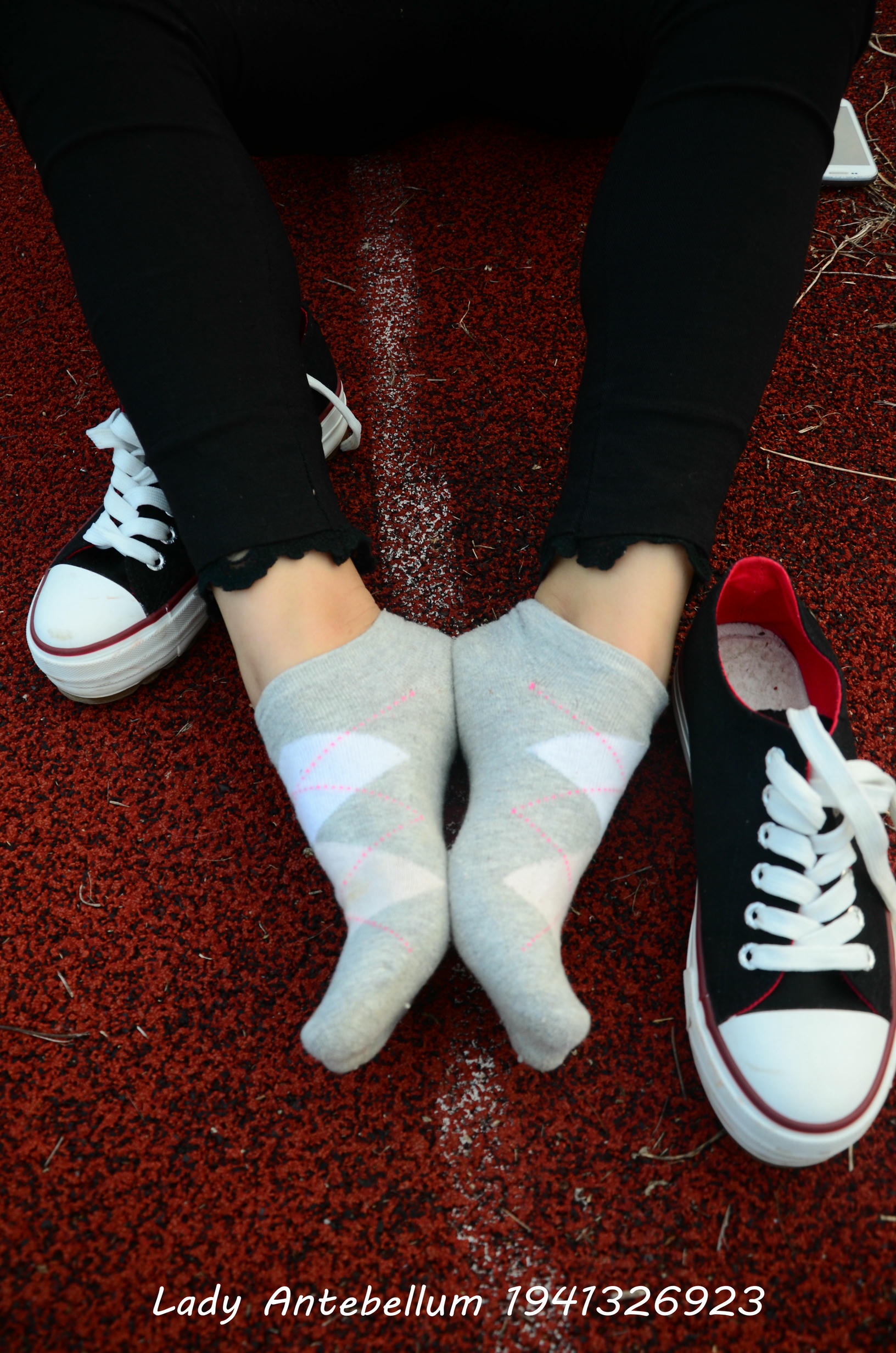 [战前女神] 恋足美腿棉袜女神级摄影套图 041 [92P-199MB]_第4集